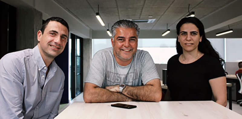Photo showing the three people presenting the workshop