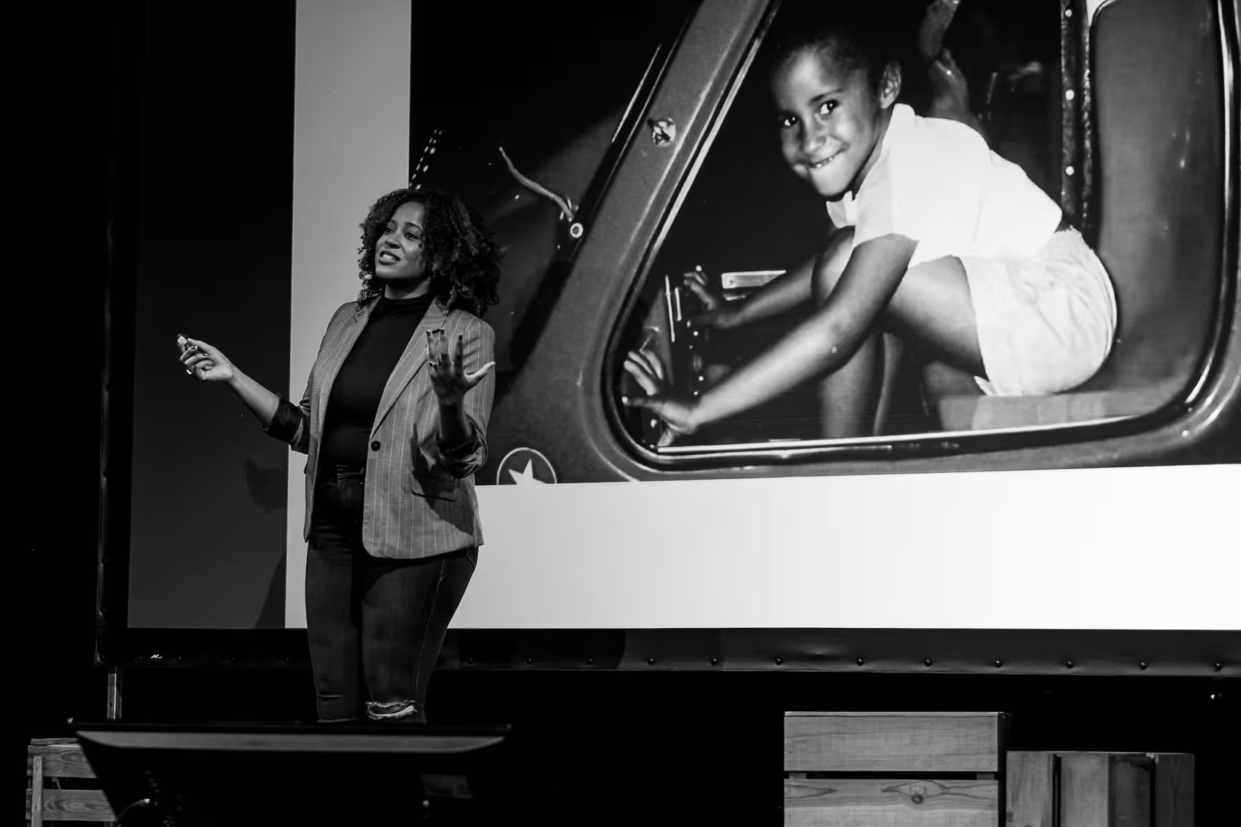 Photo of Sharon Steed taken at beyond tellerrand in Berlin 2019 by Florian Ziegler