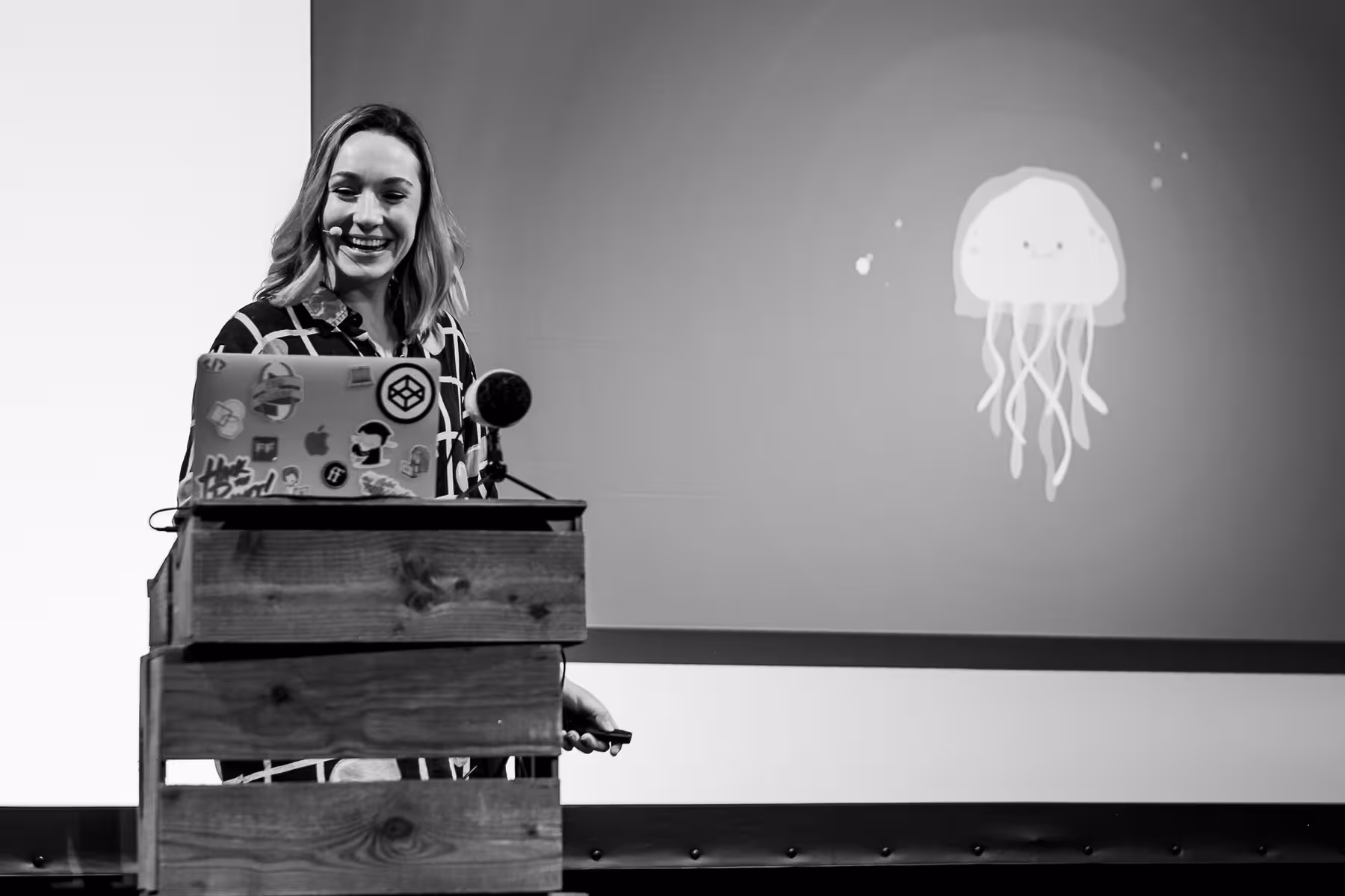 Photo of Cassie Evans taken at beyond tellerrand in Berlin 2019 by Florian Ziegler