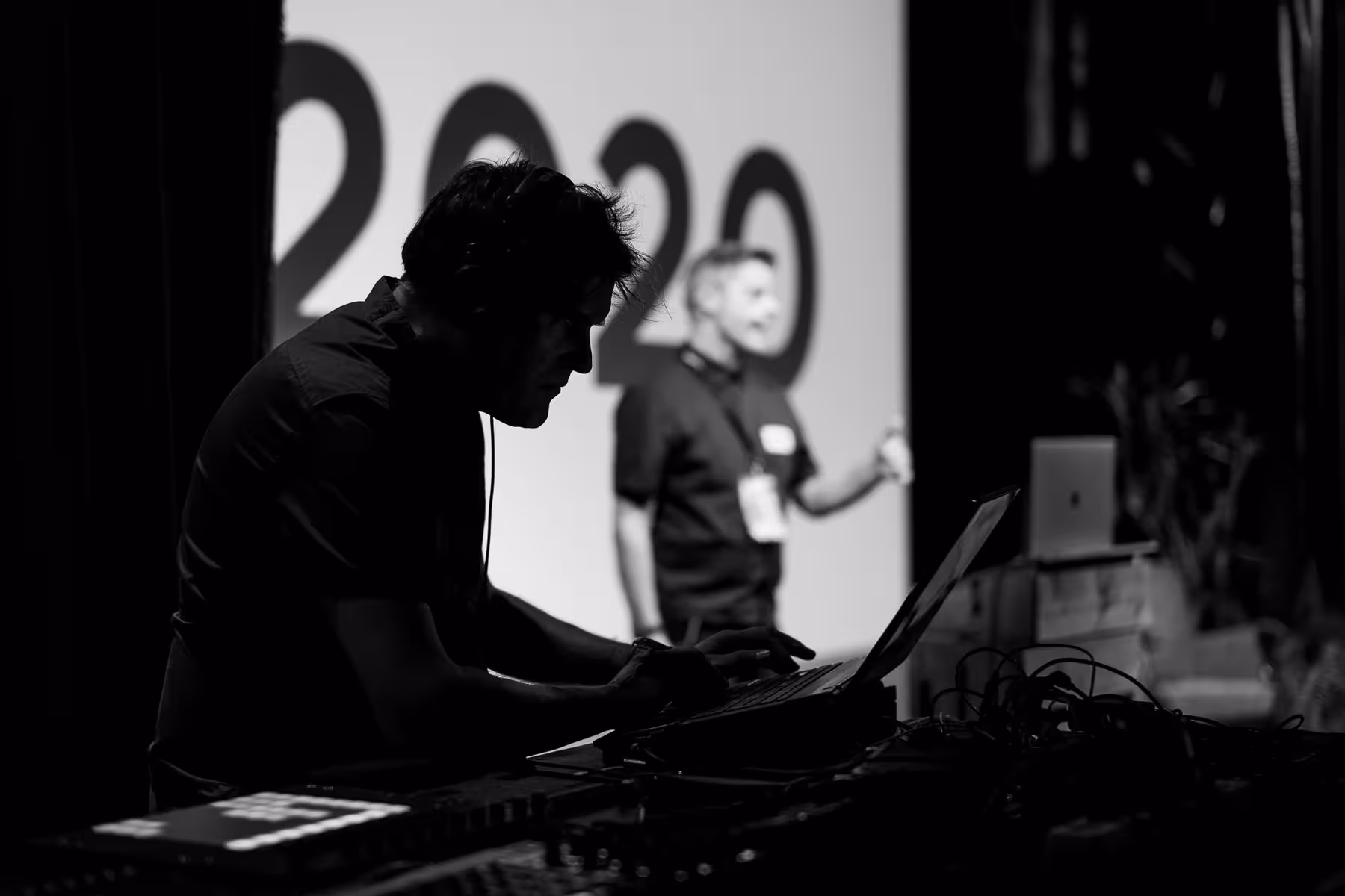 Photo of Vic Lee taken at beyond tellerrand in Berlin 2022 by Florian Ziegler