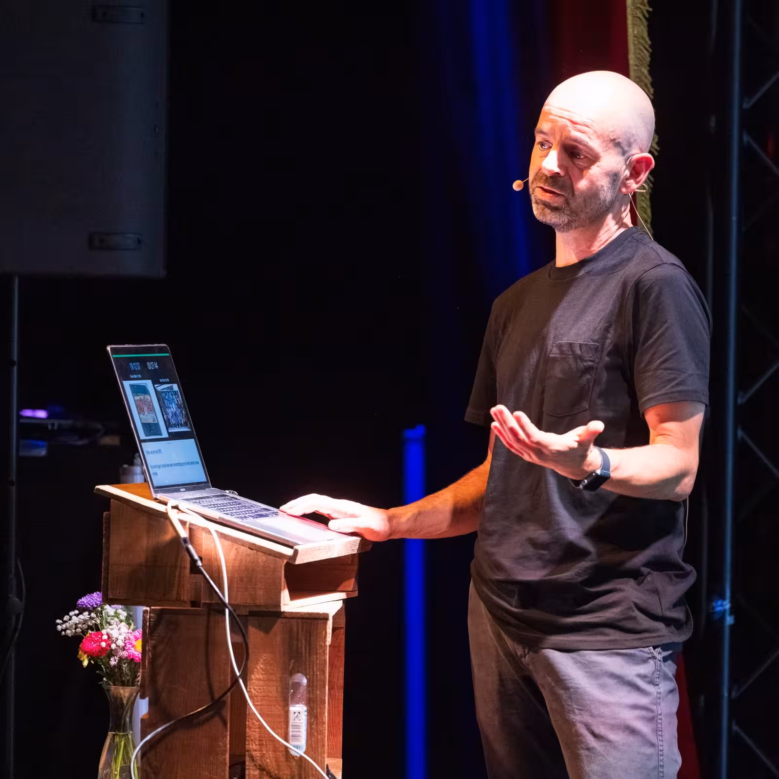 Photo of Rob Draper taken at beyond tellerrand in Berlin 2023 by Martin Kraft