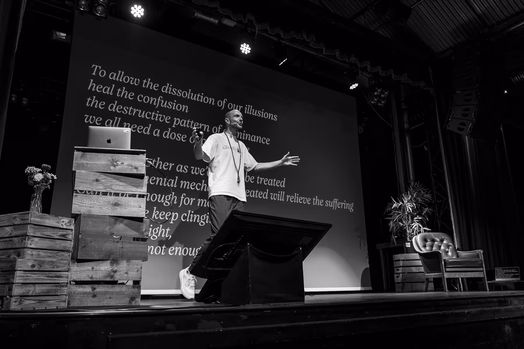 Photo of Josh Brewer taken at beyond tellerrand in Berlin 2023 by Florian Ziegler