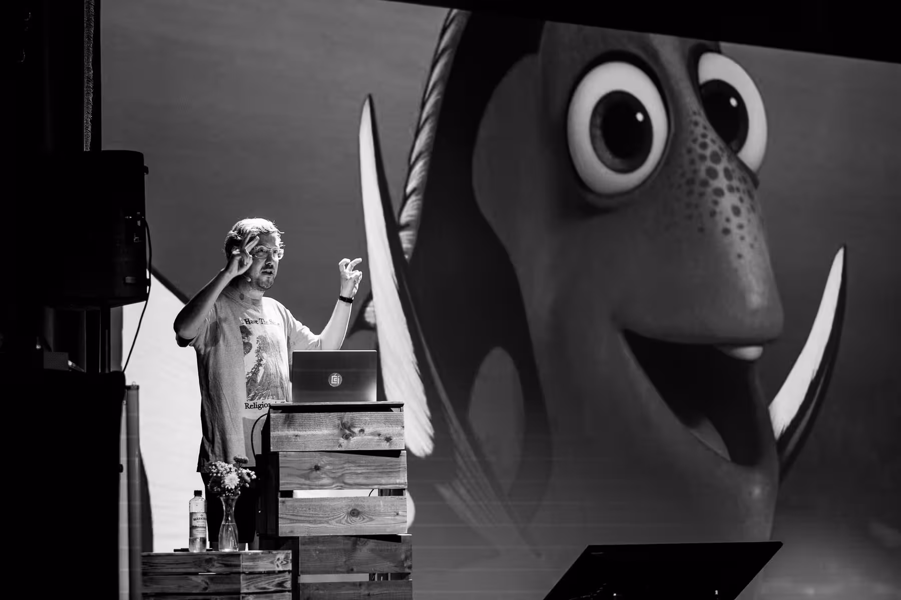 Photo of Joel Gethin Lewis taken at beyond tellerrand in Berlin 2023 by Florian Ziegler