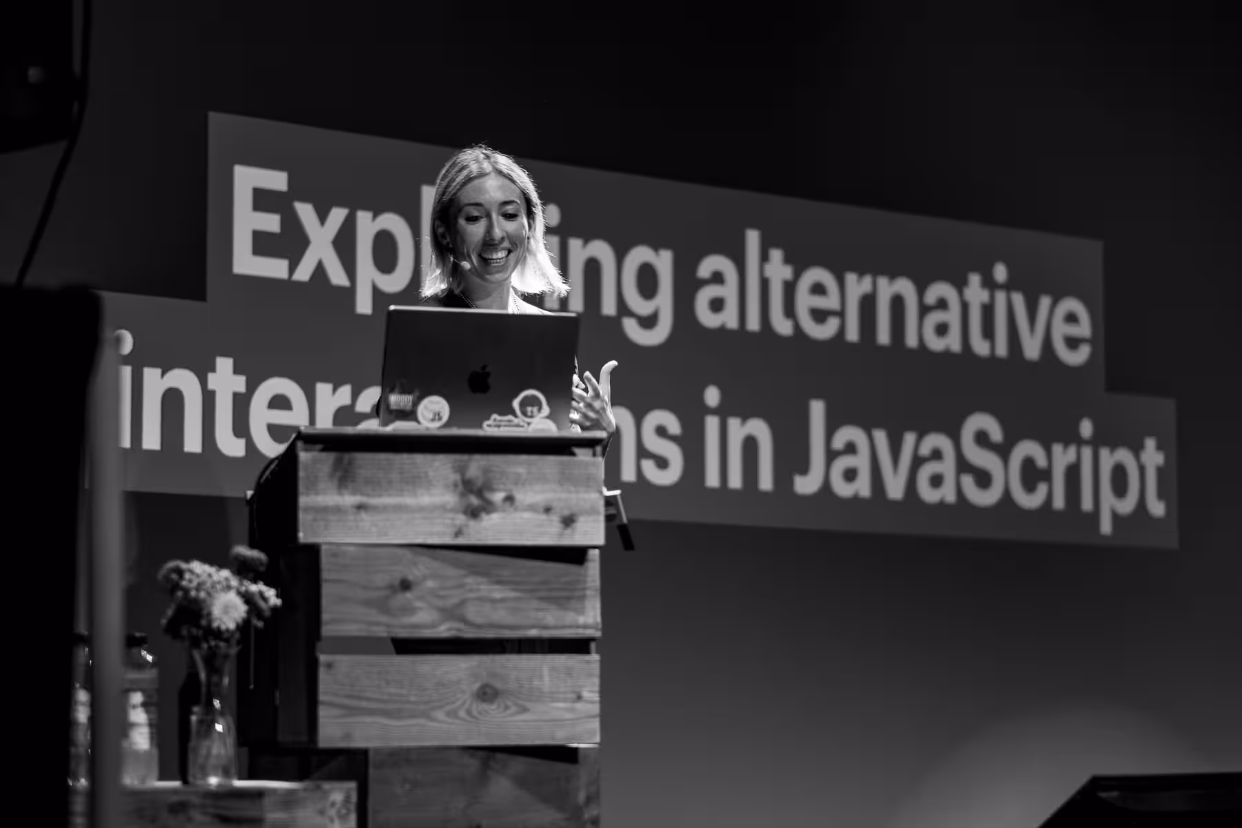 Photo of Charlie Gerard taken at beyond tellerrand in Berlin 2023 by Florian Ziegler