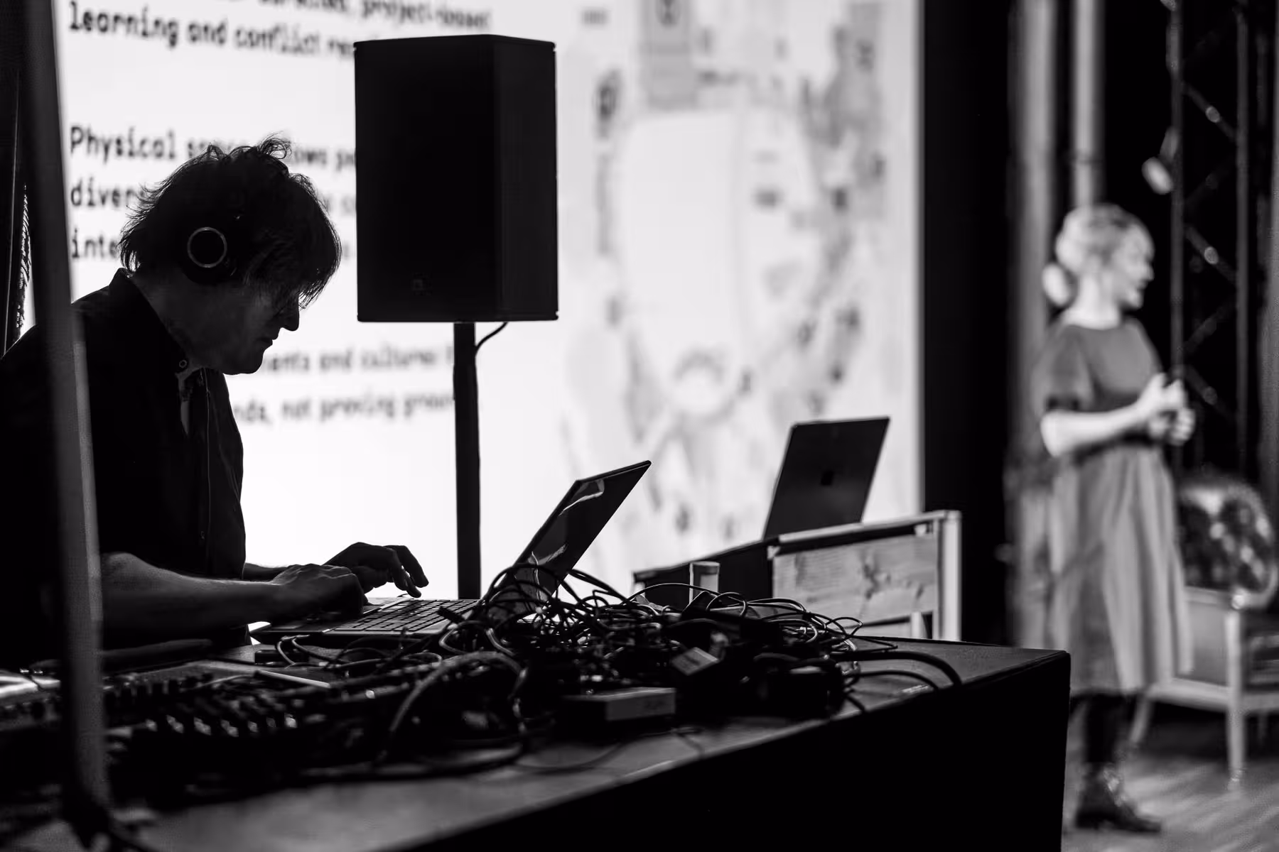 Photo of Linda Liukas taken at beyond tellerrand in Berlin 2024 by Florian Ziegler