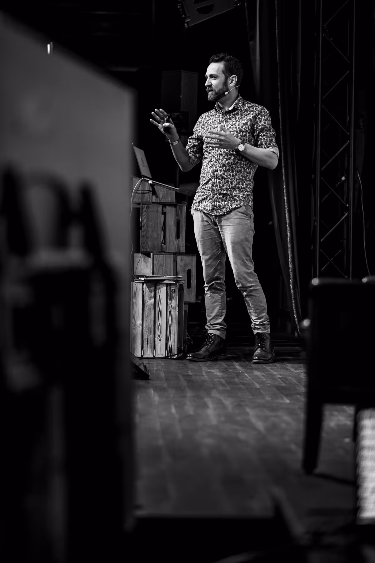 Photo of Paddy Donnelly taken at beyond tellerrand in Berlin 2024 by Florian Ziegler