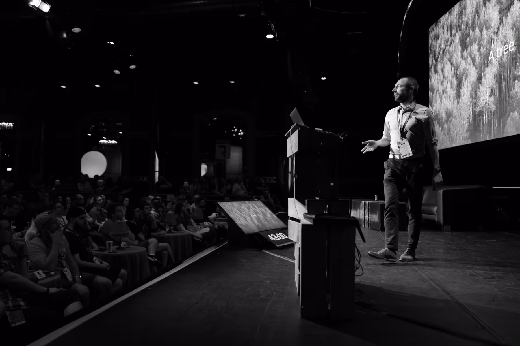 Photo of Jens Oliver Meiert taken at beyond tellerrand in Düsseldorf 2018 by Florian Ziegler