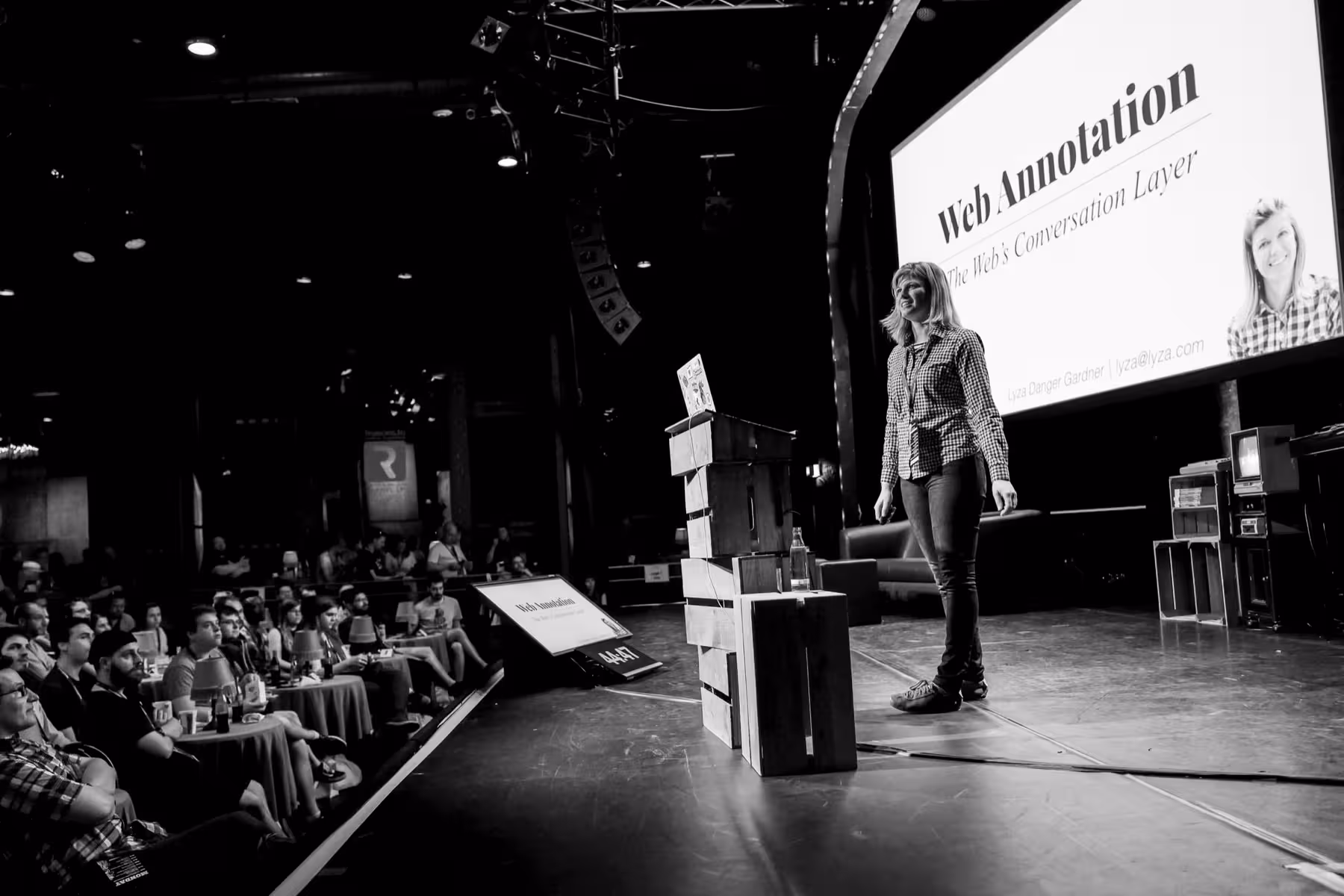 Photo of Lyza Danger Gardner taken at beyond tellerrand in Düsseldorf 2018 by Florian Ziegler