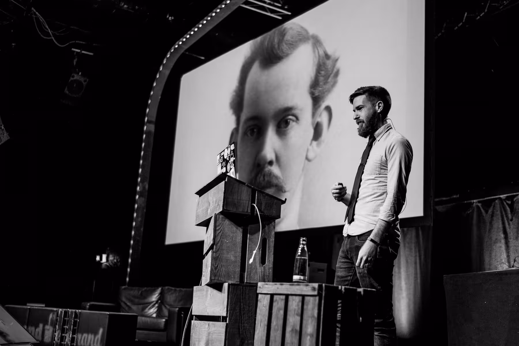 Photo of Zach Leatherman taken at beyond tellerrand in Düsseldorf 2019 by Florian Ziegler