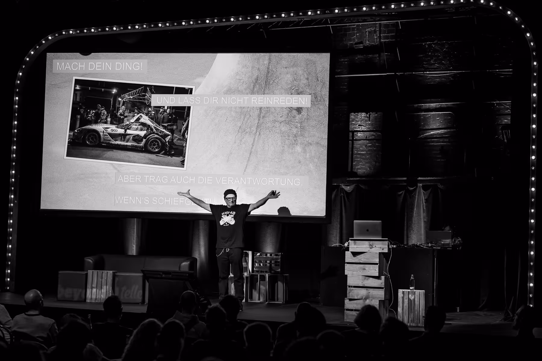 Photo of Titus Dittmann taken at beyond tellerrand in Düsseldorf 2021 by Florian Ziegler