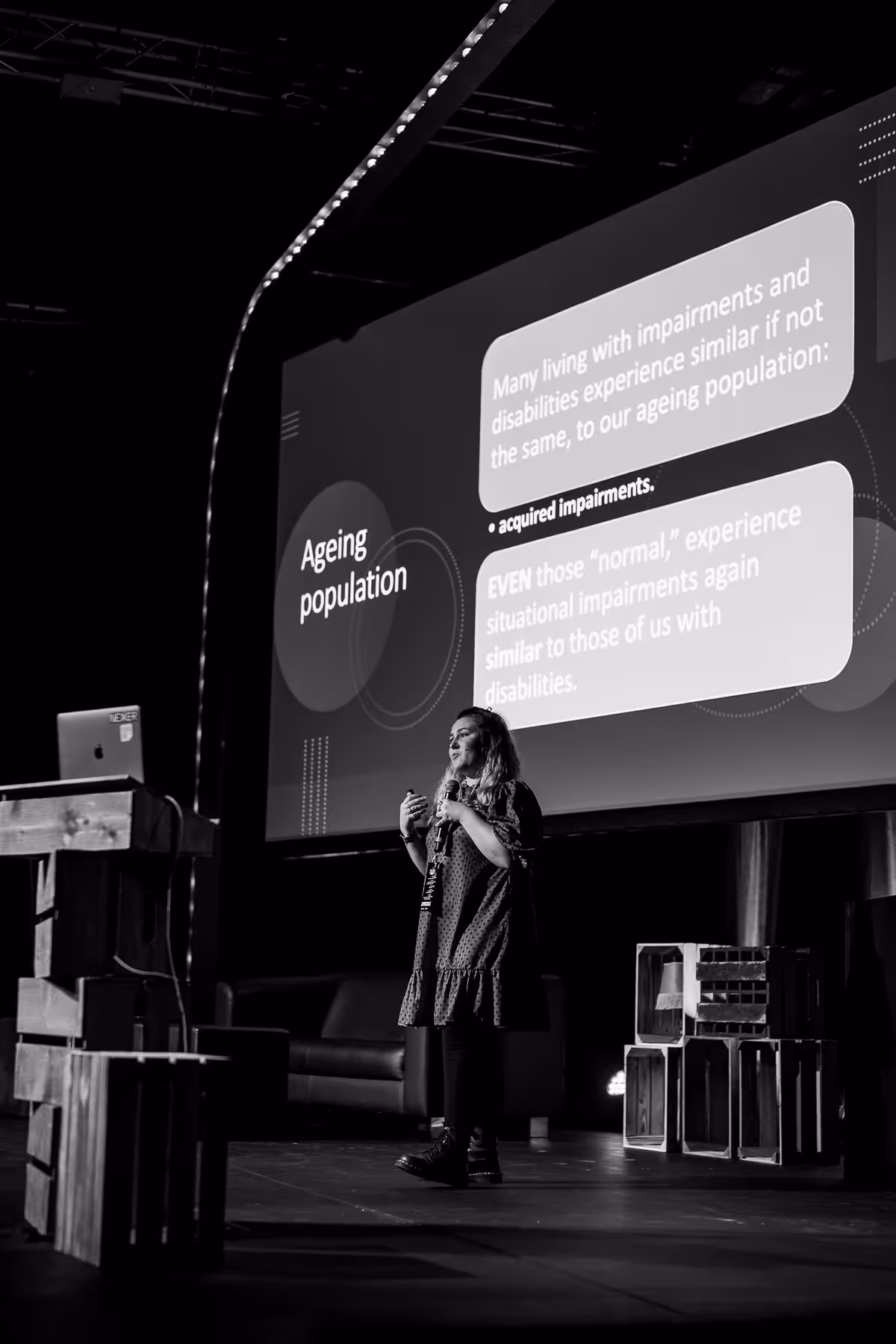 Photo of Molly Watt taken at beyond tellerrand in Düsseldorf 2021 by Florian Ziegler