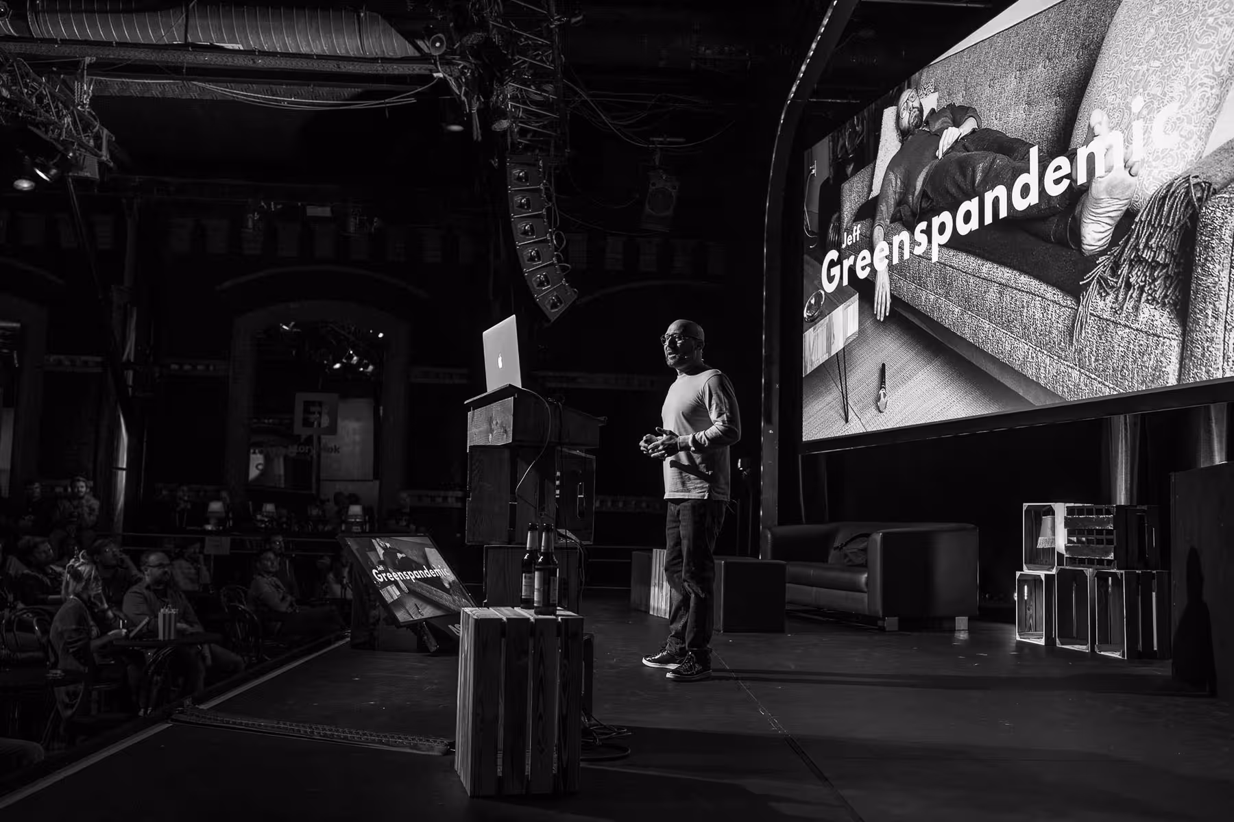 Photo of Jeff Greenspan taken at beyond tellerrand in Düsseldorf 2021 by Florian Ziegler