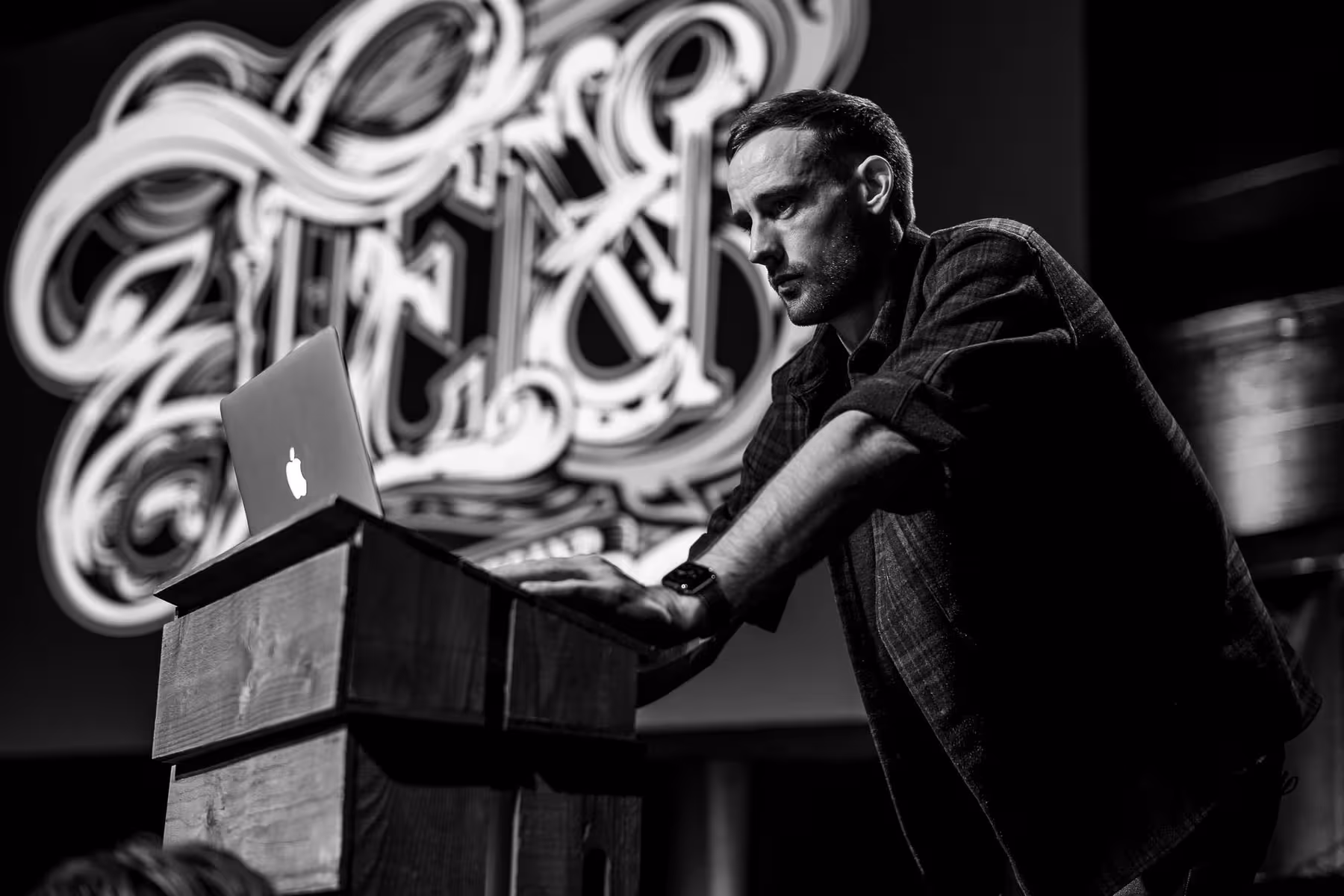 Photo of Harry Roberts taken at beyond tellerrand in Düsseldorf 2021 by Florian Ziegler