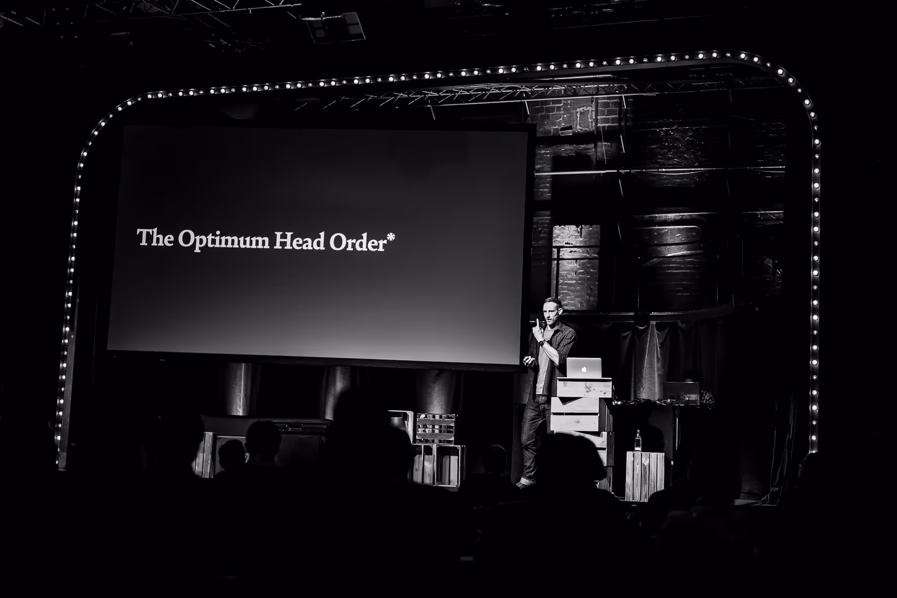 Photo of Harry Roberts taken at beyond tellerrand in Düsseldorf 2021 by Florian Ziegler