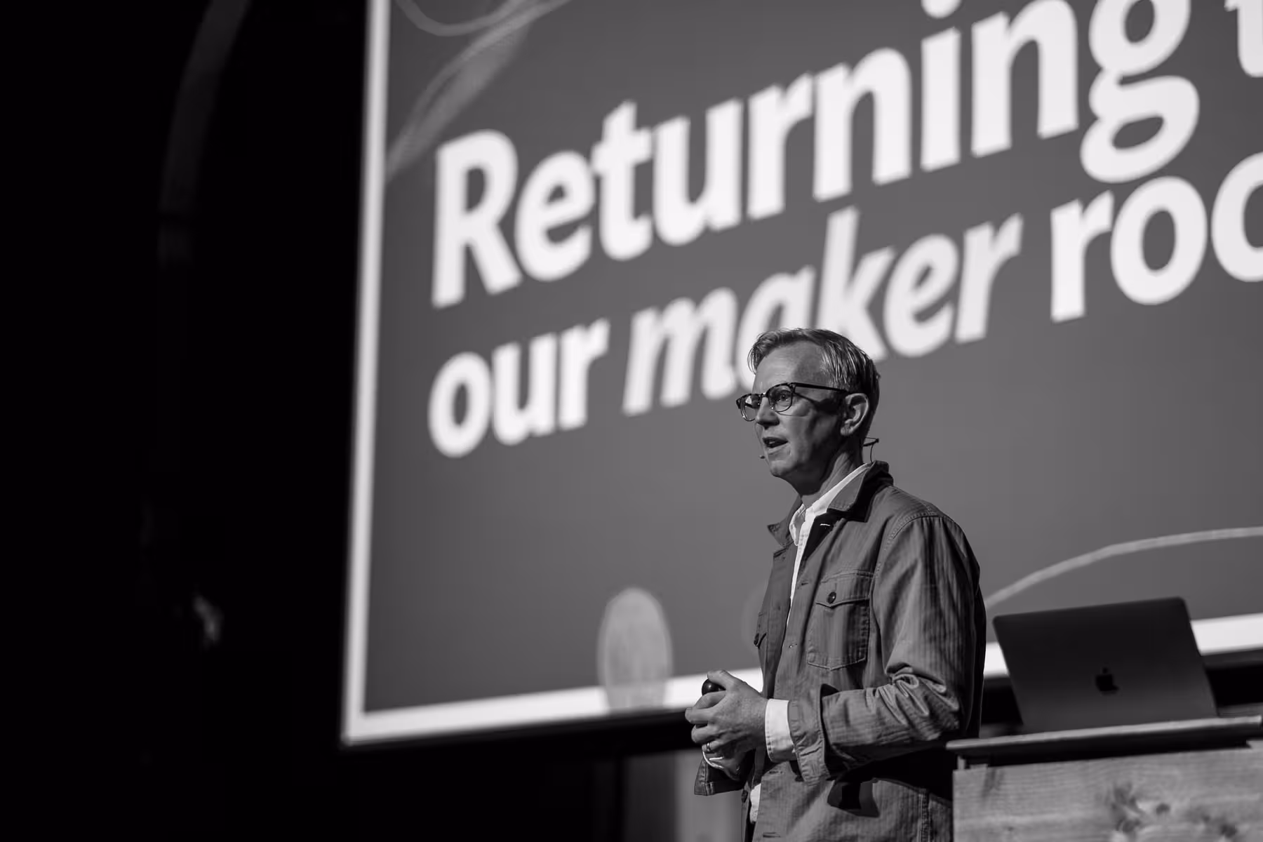 Photo of Aarron Walter taken at beyond tellerrand in Düsseldorf 2022 by Florian Ziegler