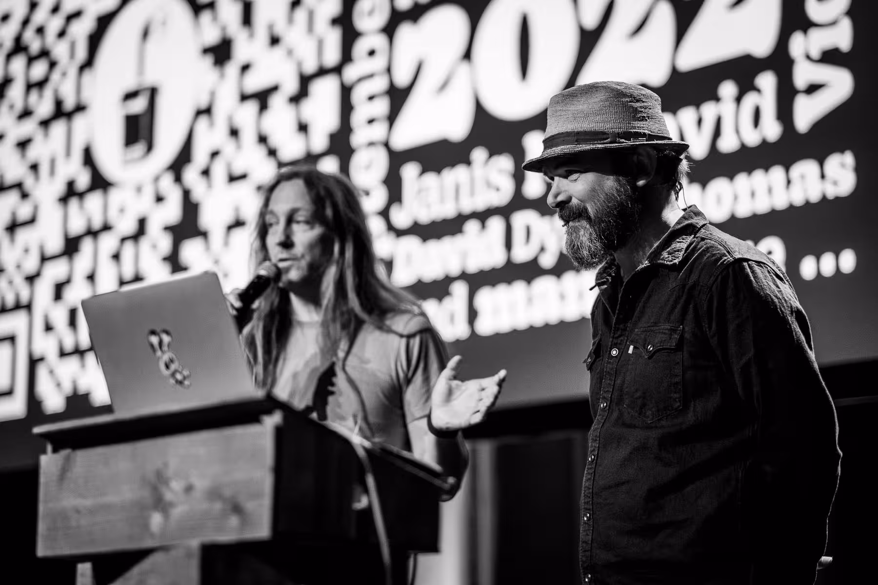 Photo of Vasilis van Gemert taken at beyond tellerrand in Düsseldorf 2022 by Florian Ziegler