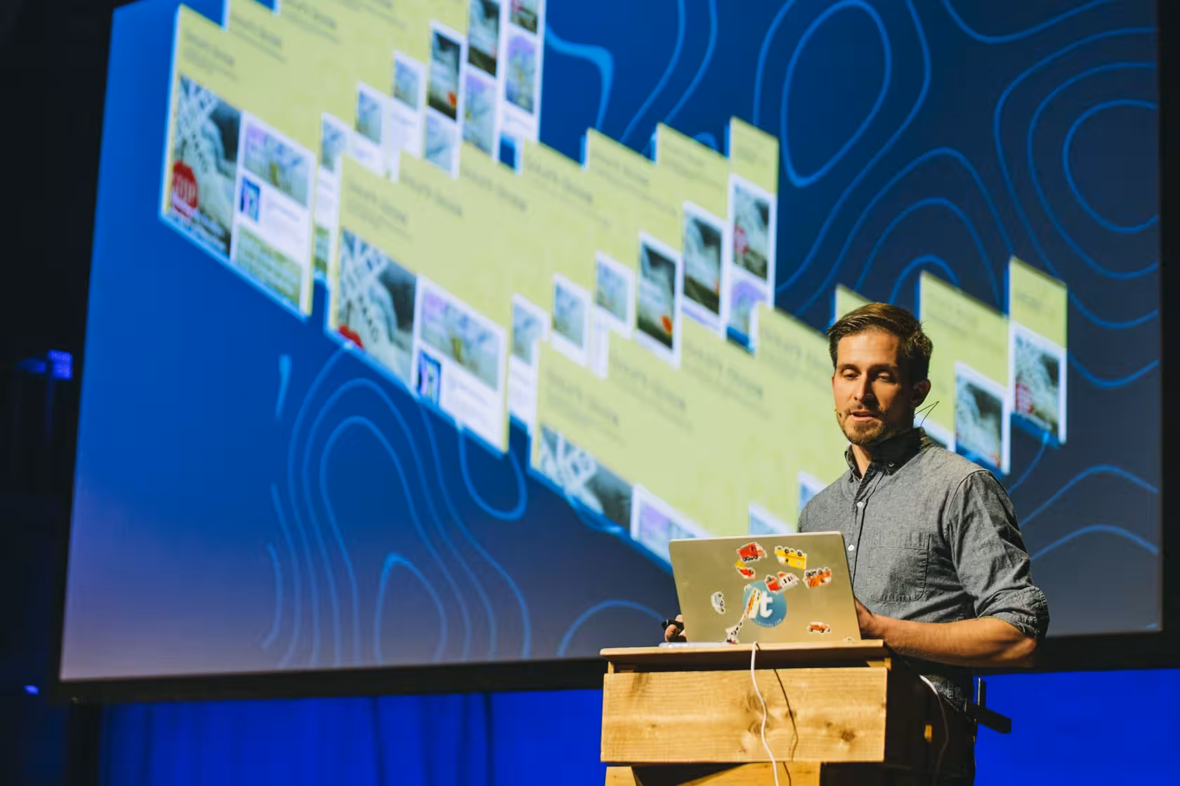 Photo of Scott Kellum taken at beyond tellerrand in Berlin 2023 by Celine Al-Mosawi