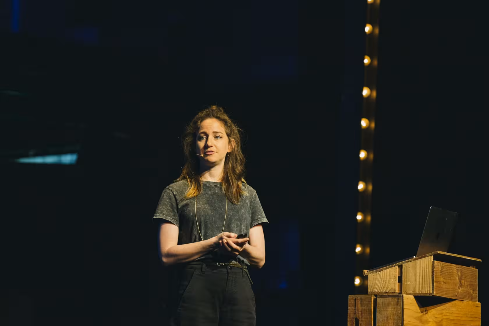 Photo of Emily Anhalt taken at beyond tellerrand in Berlin 2023 by Celine Al-Mosawi