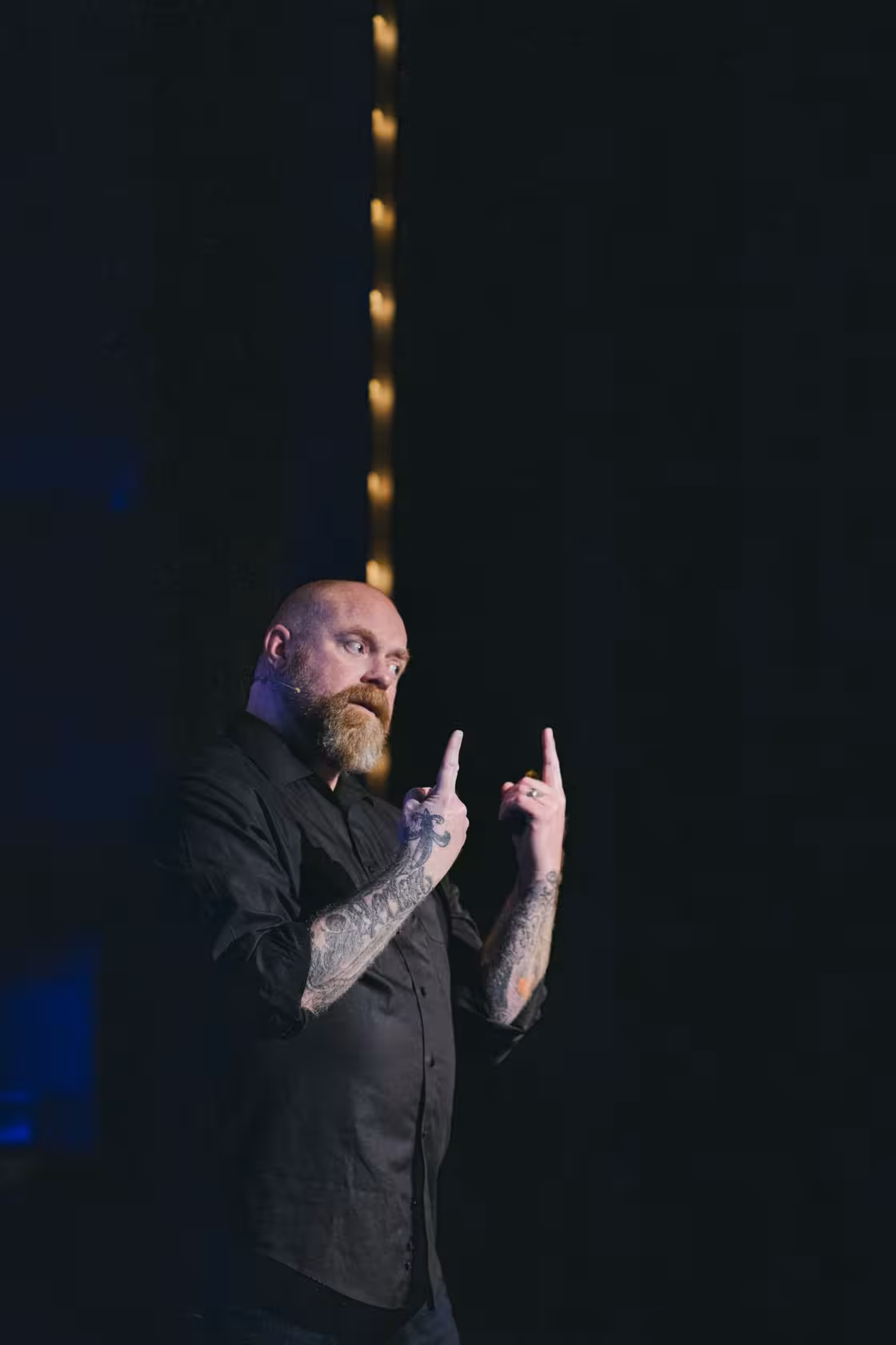 Photo of Hugh Elliott taken at beyond tellerrand in Berlin 2023 by Celine Al-Mosawi