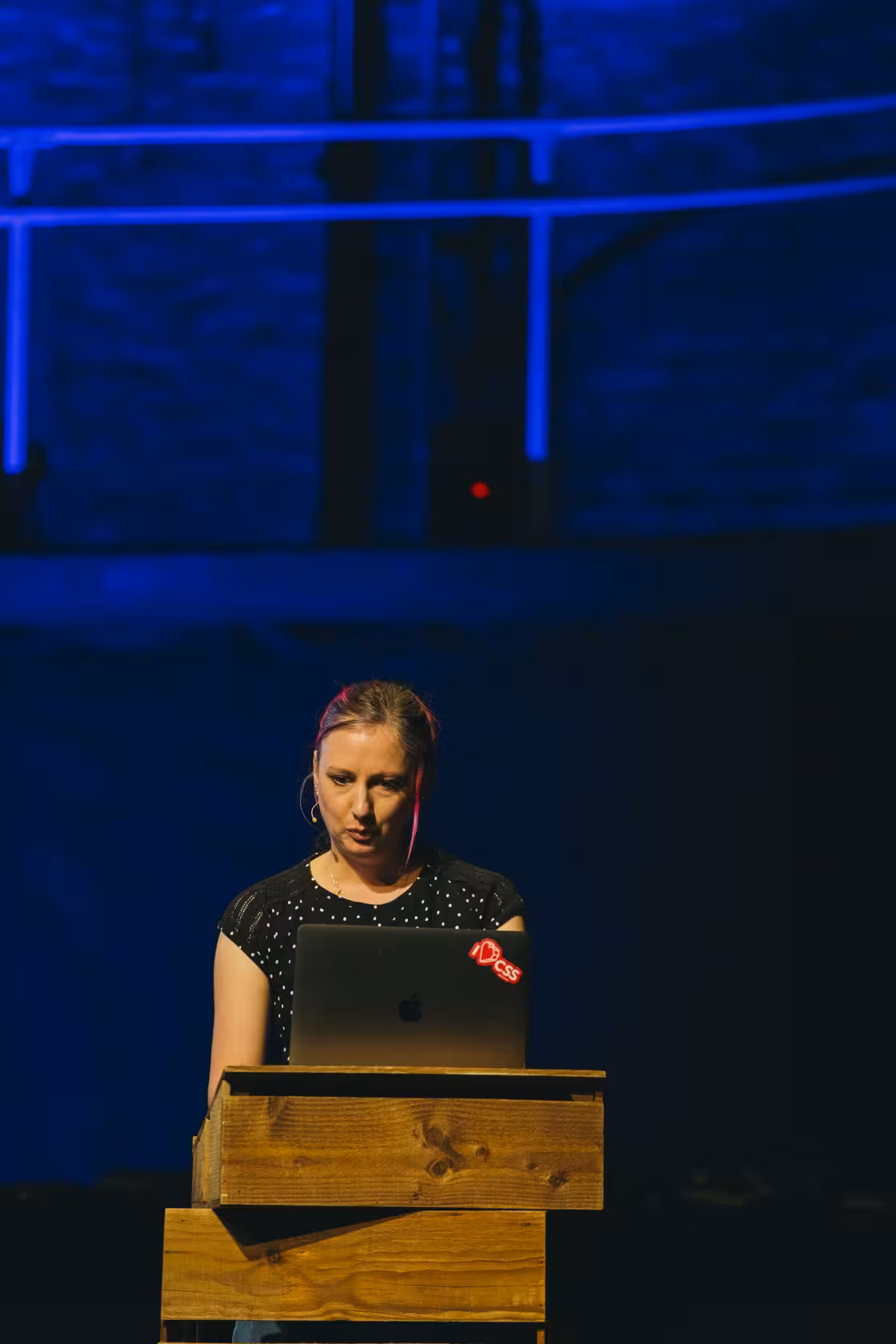 Photo of Michelle Barker taken at beyond tellerrand in Berlin 2023 by Celine Al-Mosawi