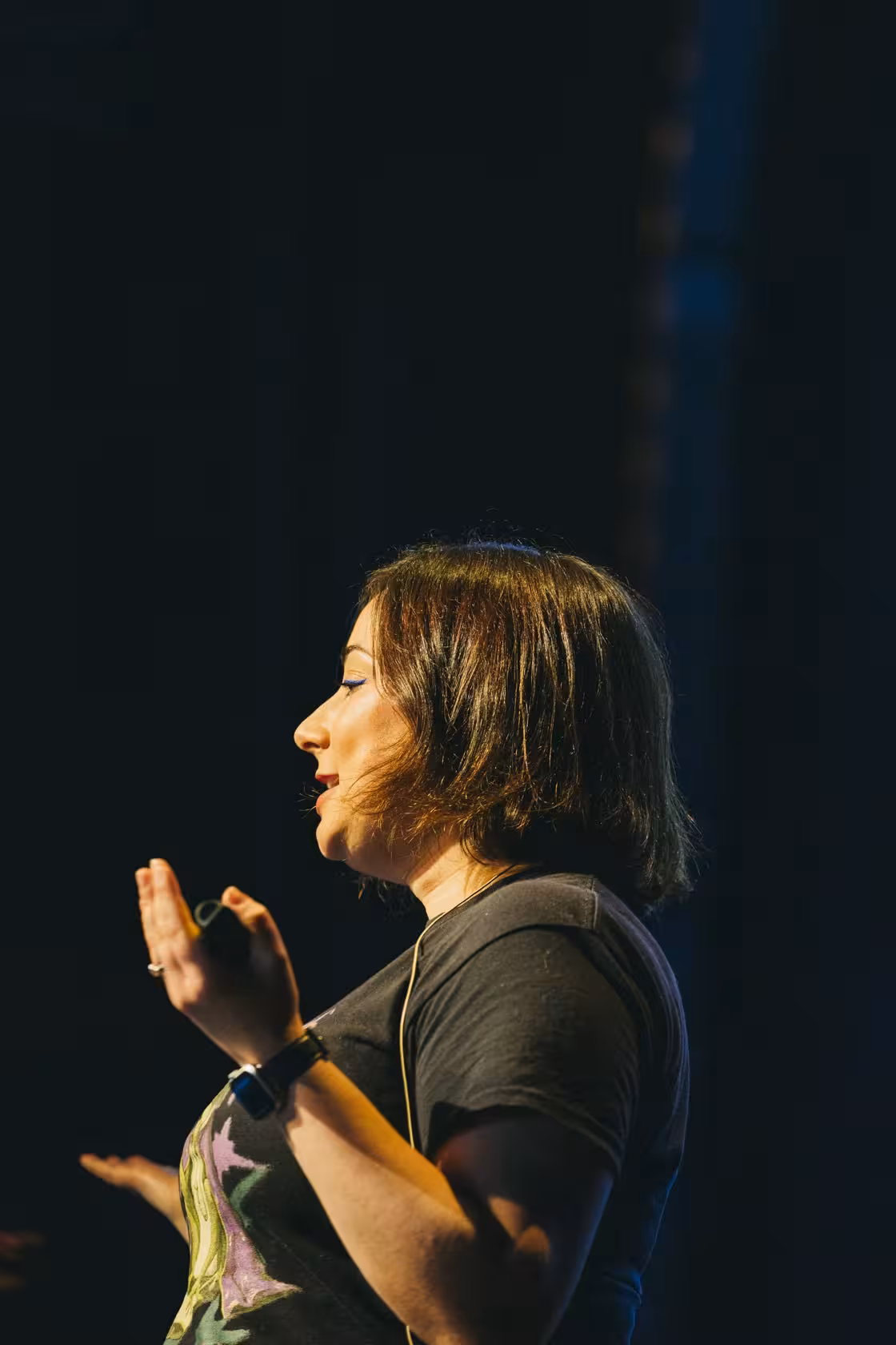 Photo of Sophie Koonin taken at beyond tellerrand in Berlin 2023 by Celine Al-Mosawi