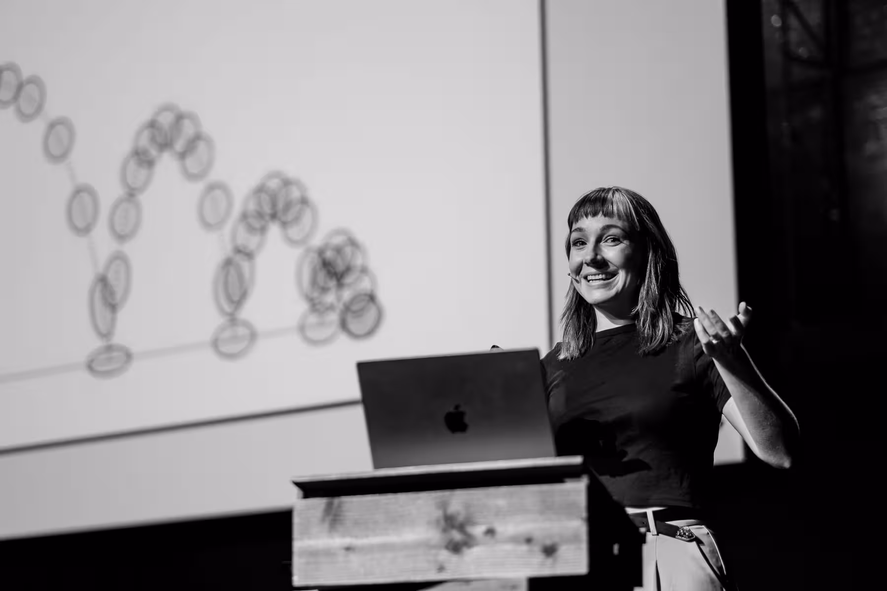 Photo of Cassie Evans taken at beyond tellerrand in Düsseldorf 2023 by Florian Ziegler