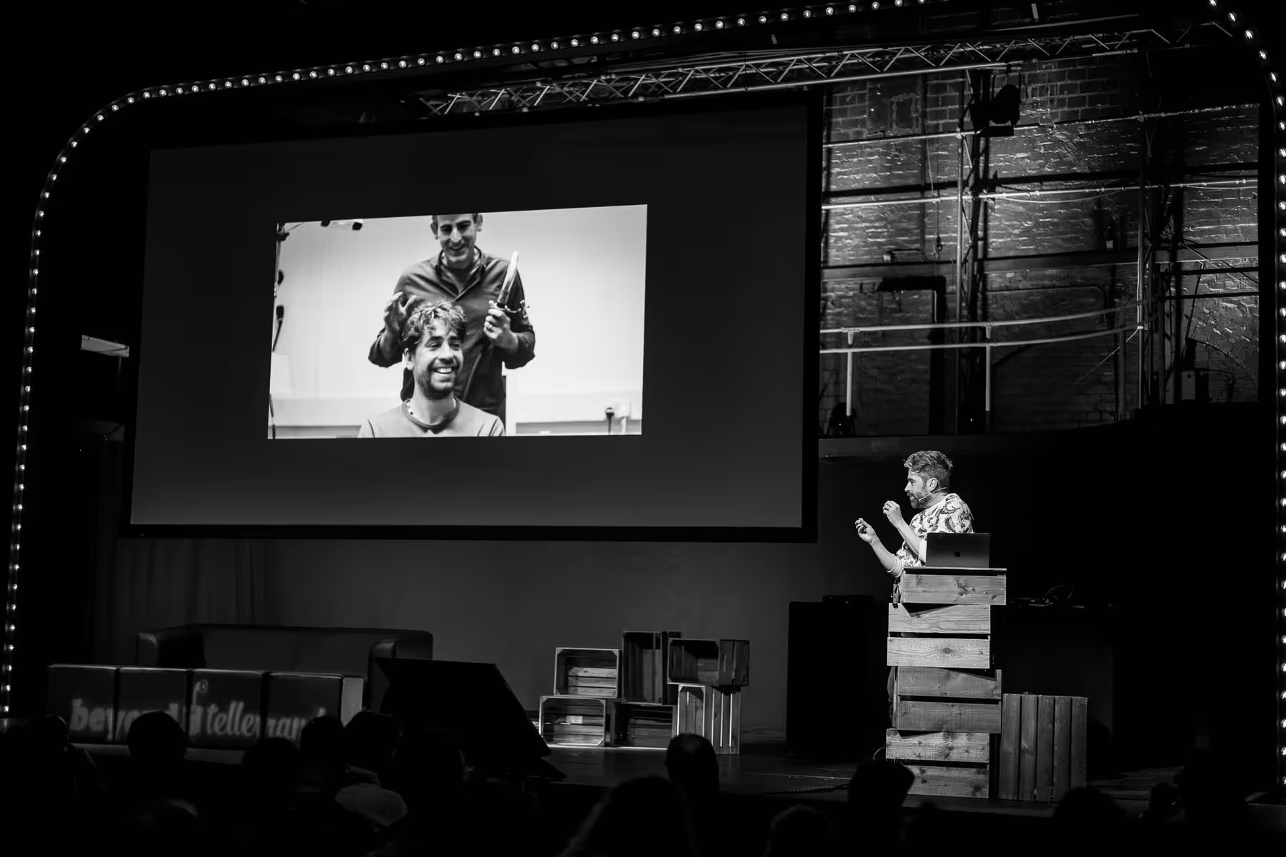 Photo of Thomas Thwaites taken at beyond tellerrand in Düsseldorf 2023 by Florian Ziegler