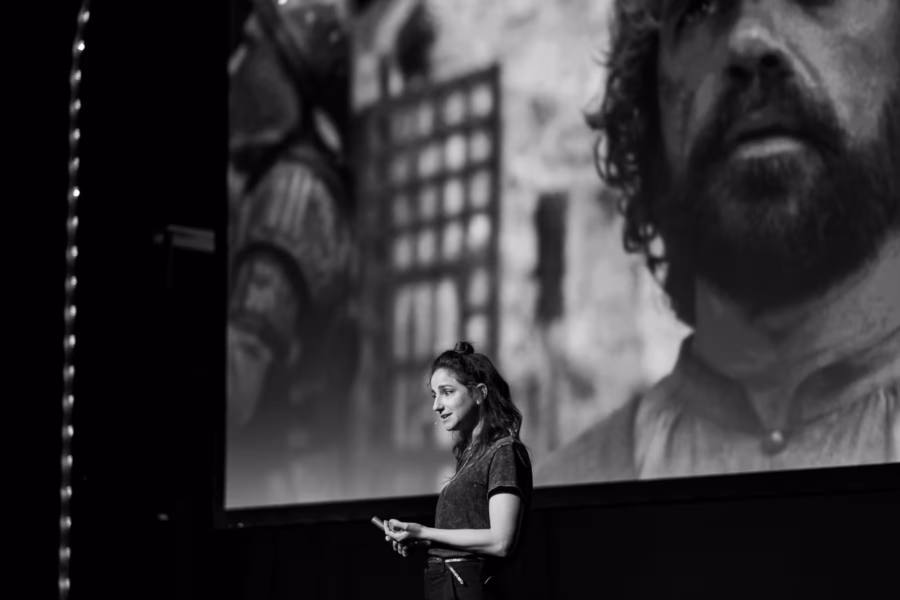 Photo of Emily Anhalt taken at beyond tellerrand in Düsseldorf 2023 by Florian Ziegler
