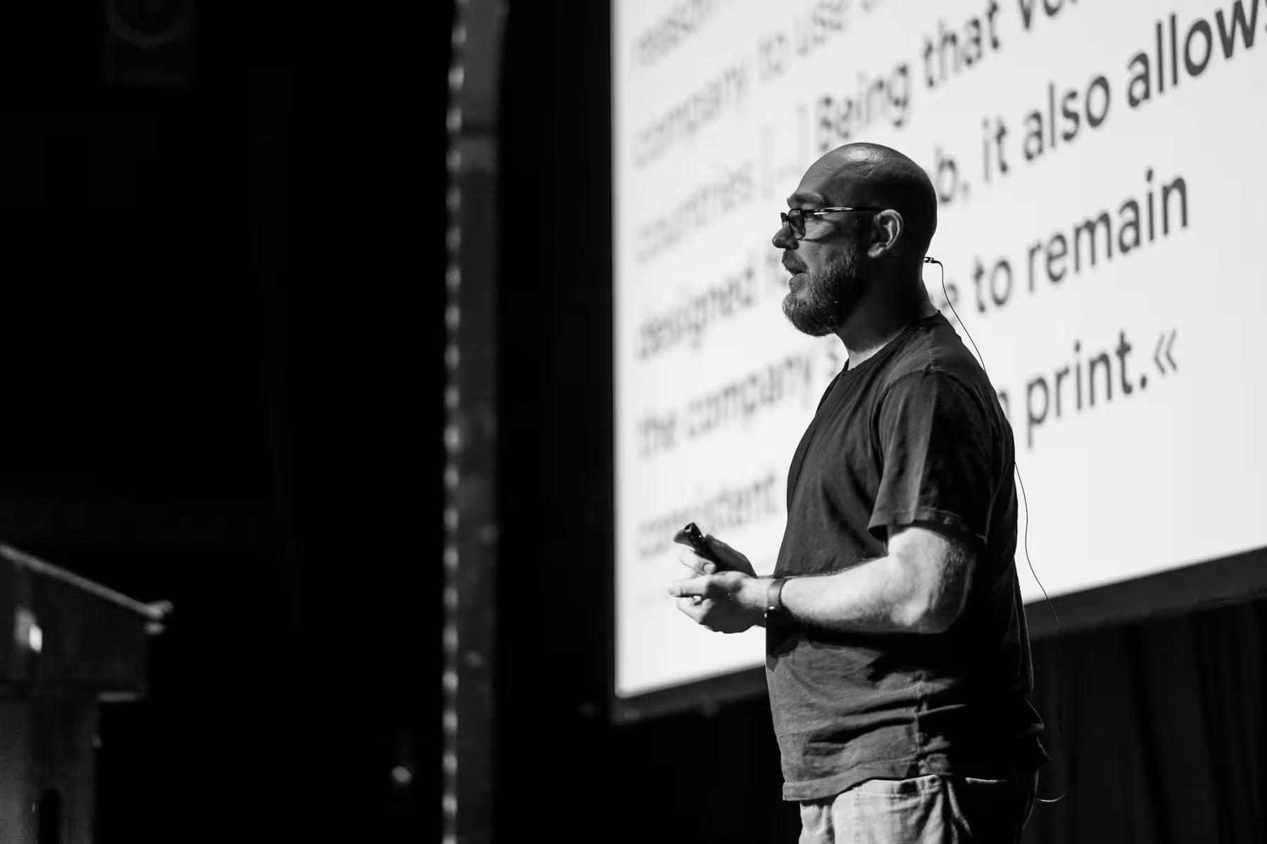 Photo of Tobias Kunisch taken at beyond tellerrand in Düsseldorf 2023 by Florian Ziegler