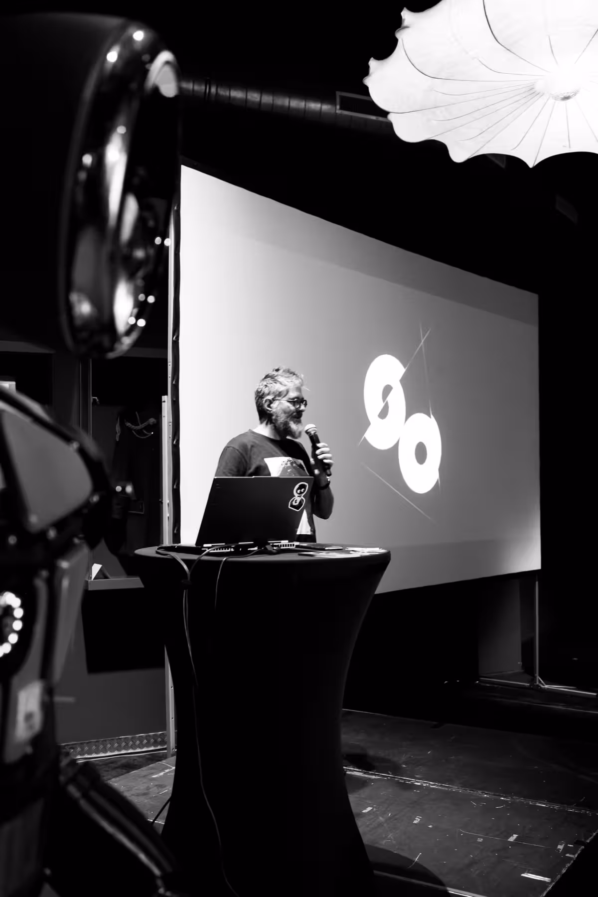 Photo of Jan De Coster taken at beyond tellerrand in Düsseldorf 2023 by Bart van Kersavond