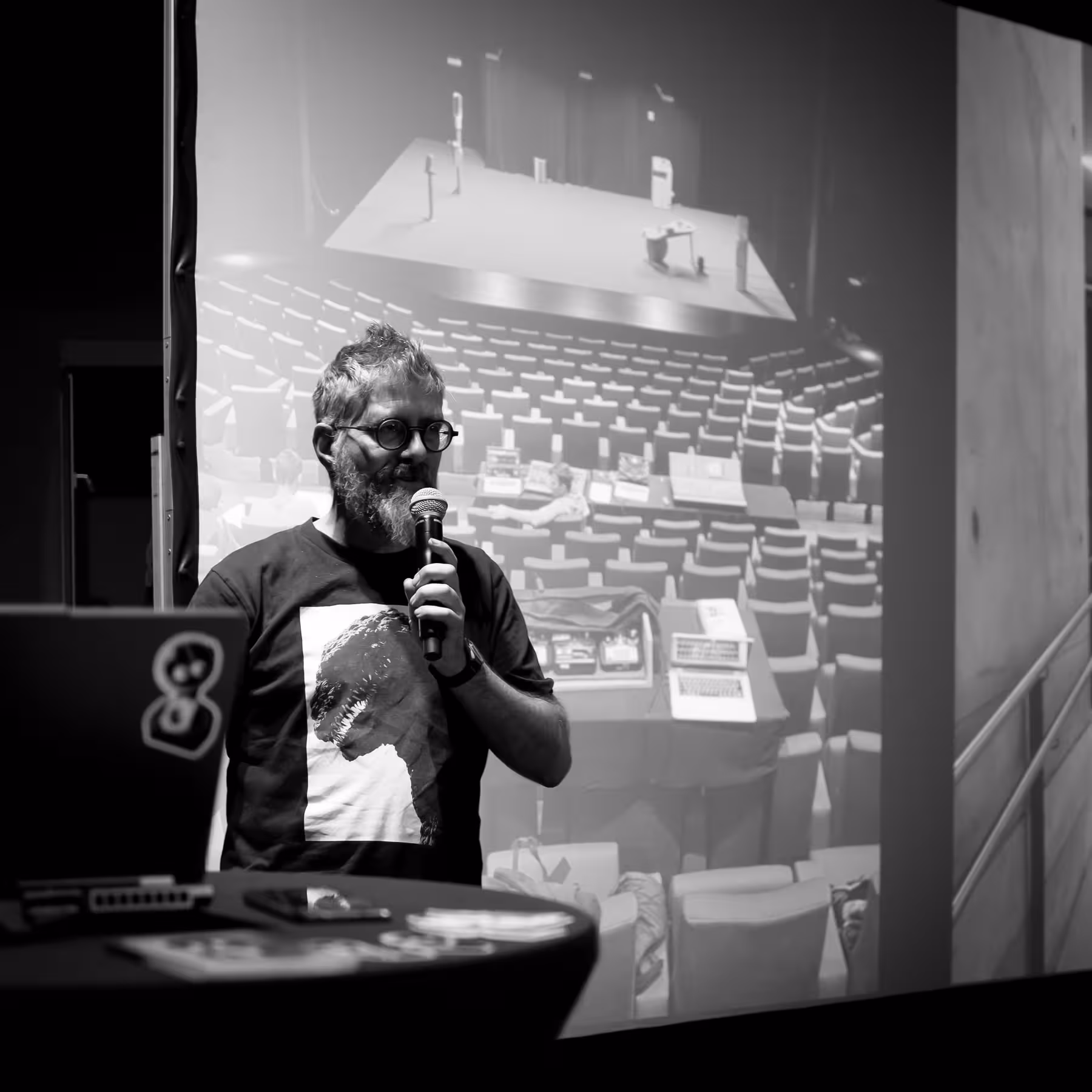 Photo of Jan De Coster taken at beyond tellerrand in Düsseldorf 2023 by Bart van Kersavond