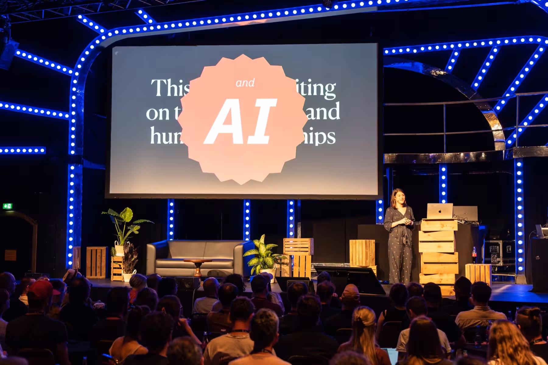 Photo of Maggie Appleton taken at beyond tellerrand in Düsseldorf 2023 by Udo Fritsch