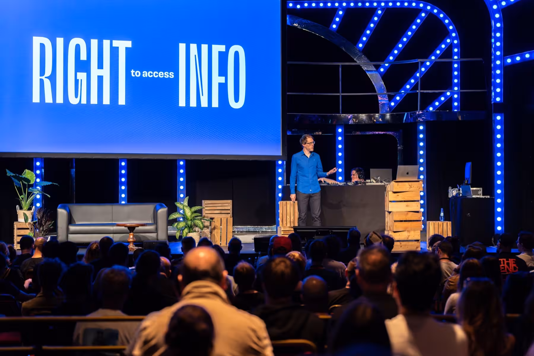 Photo of Oliver Schöndorfer taken at beyond tellerrand in Düsseldorf 2023 by Udo Fritsch