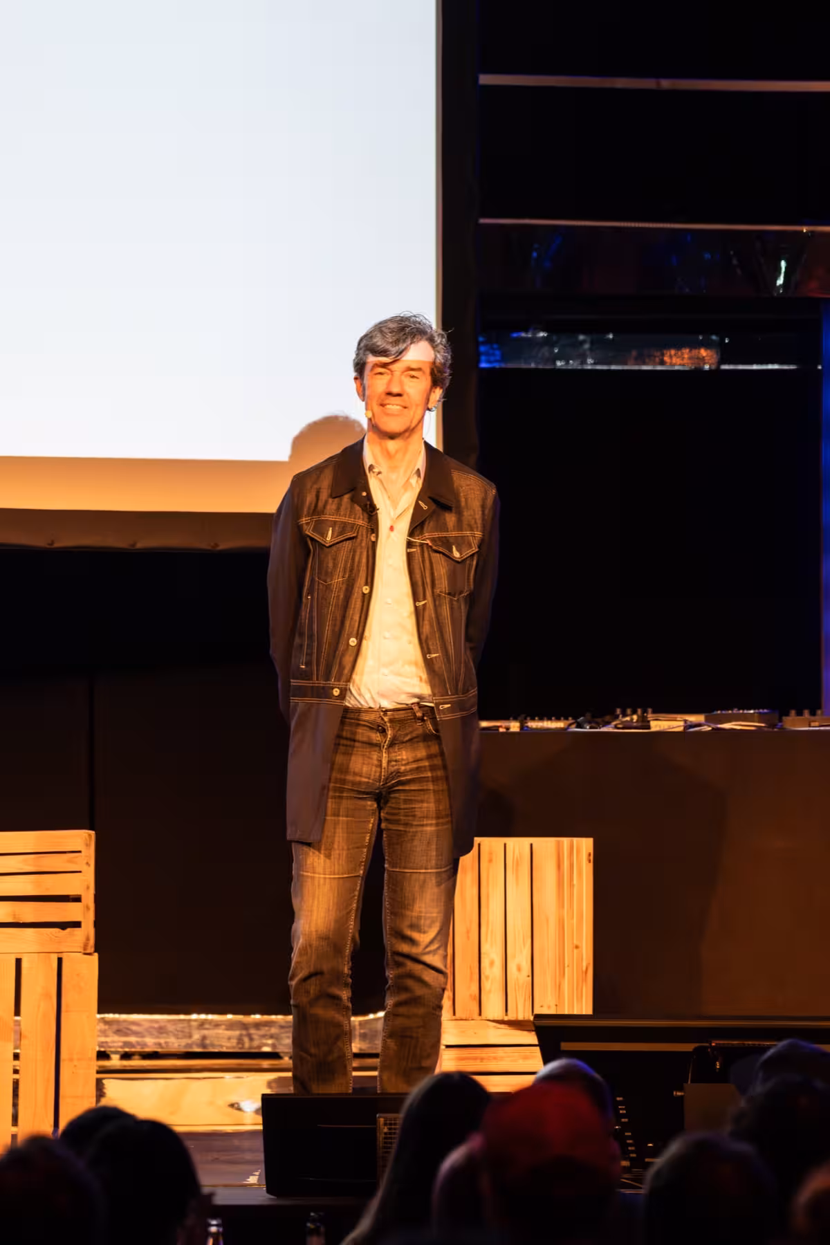 Photo of Stefan Sagmeister taken at beyond tellerrand in Düsseldorf 2023 by Udo Fritsch