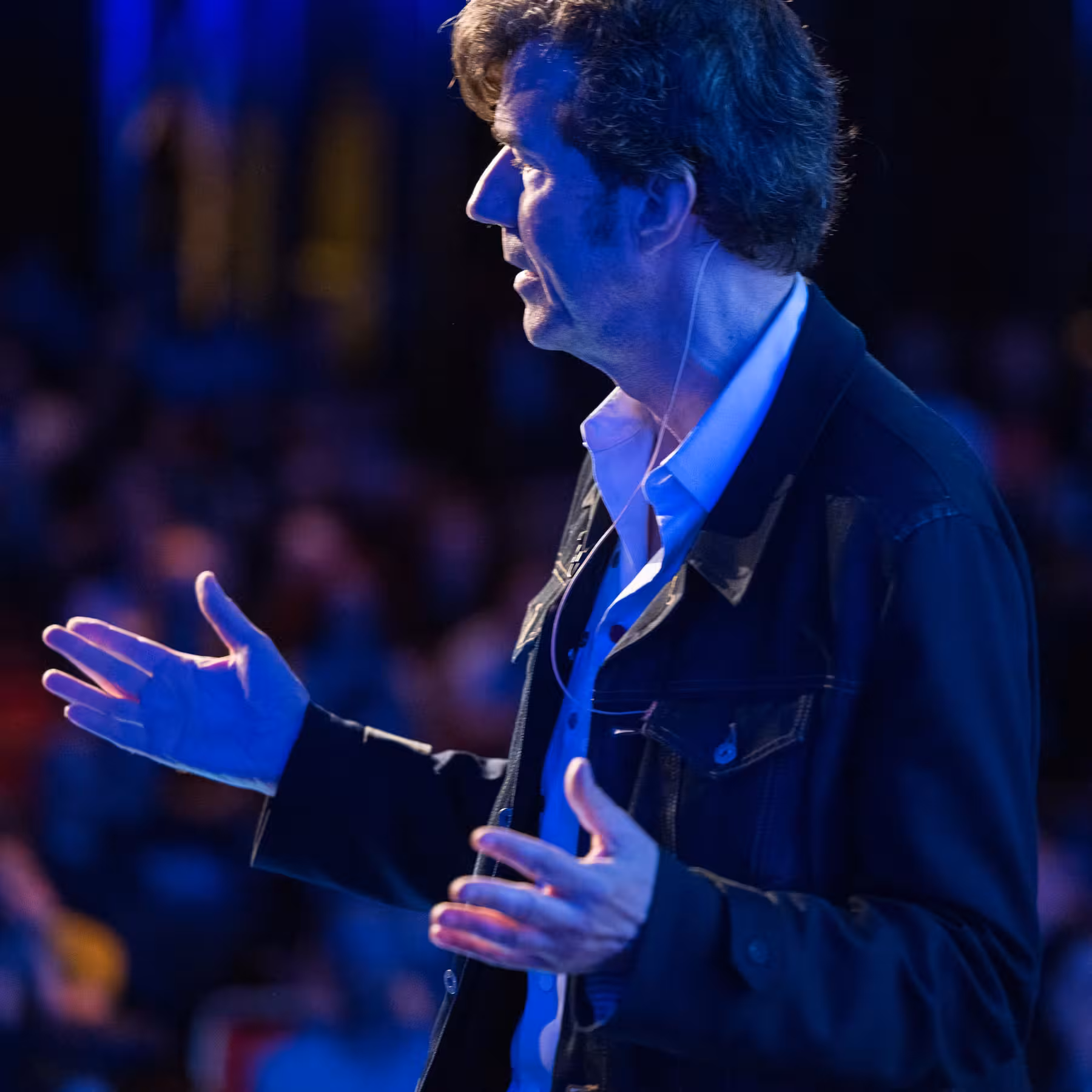 Photo of Stefan Sagmeister taken at beyond tellerrand in Düsseldorf 2023 by Martin Kraft