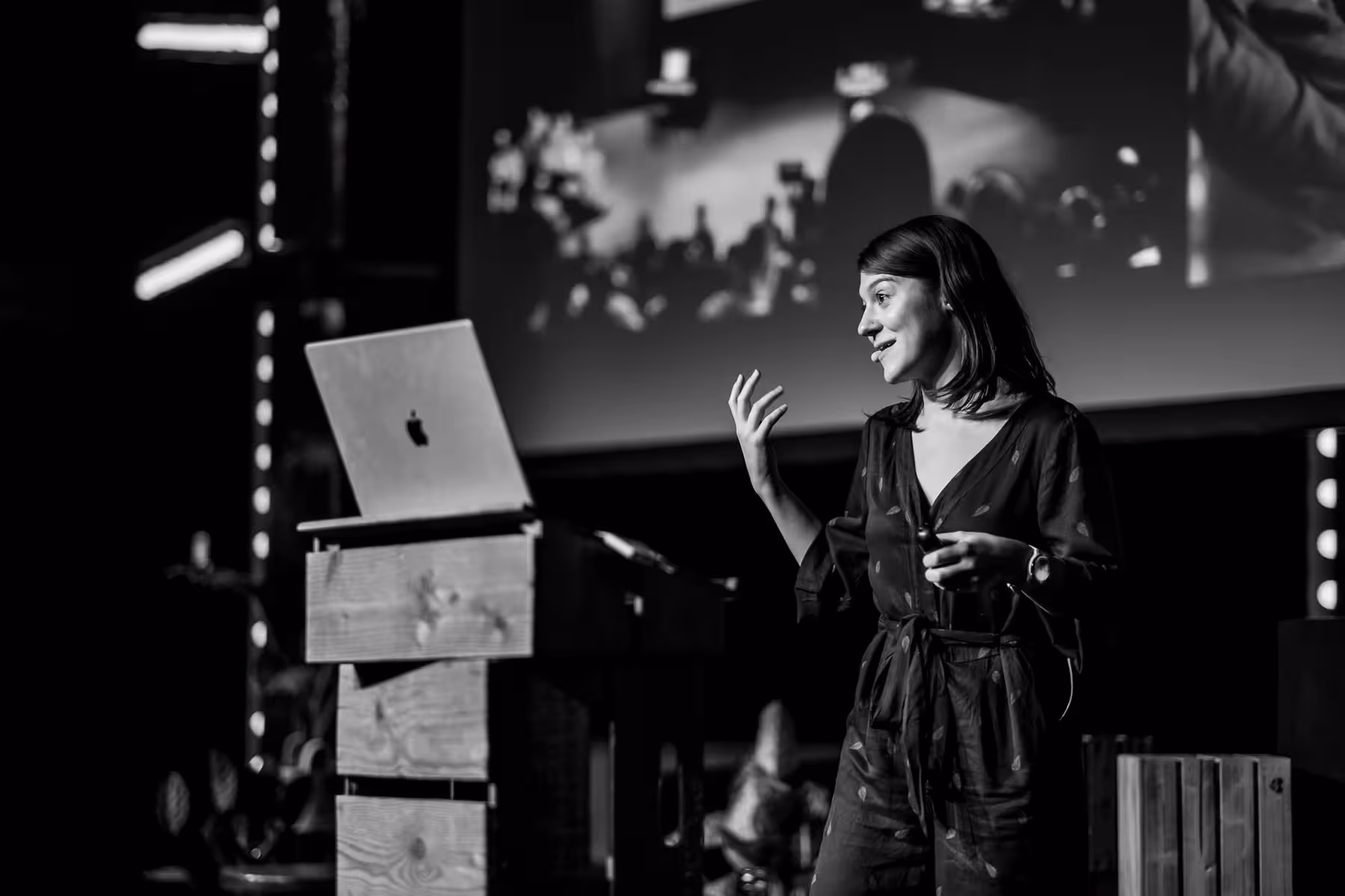 Photo of Maggie Appleton taken at beyond tellerrand in Düsseldorf 2023 by Florian Ziegler