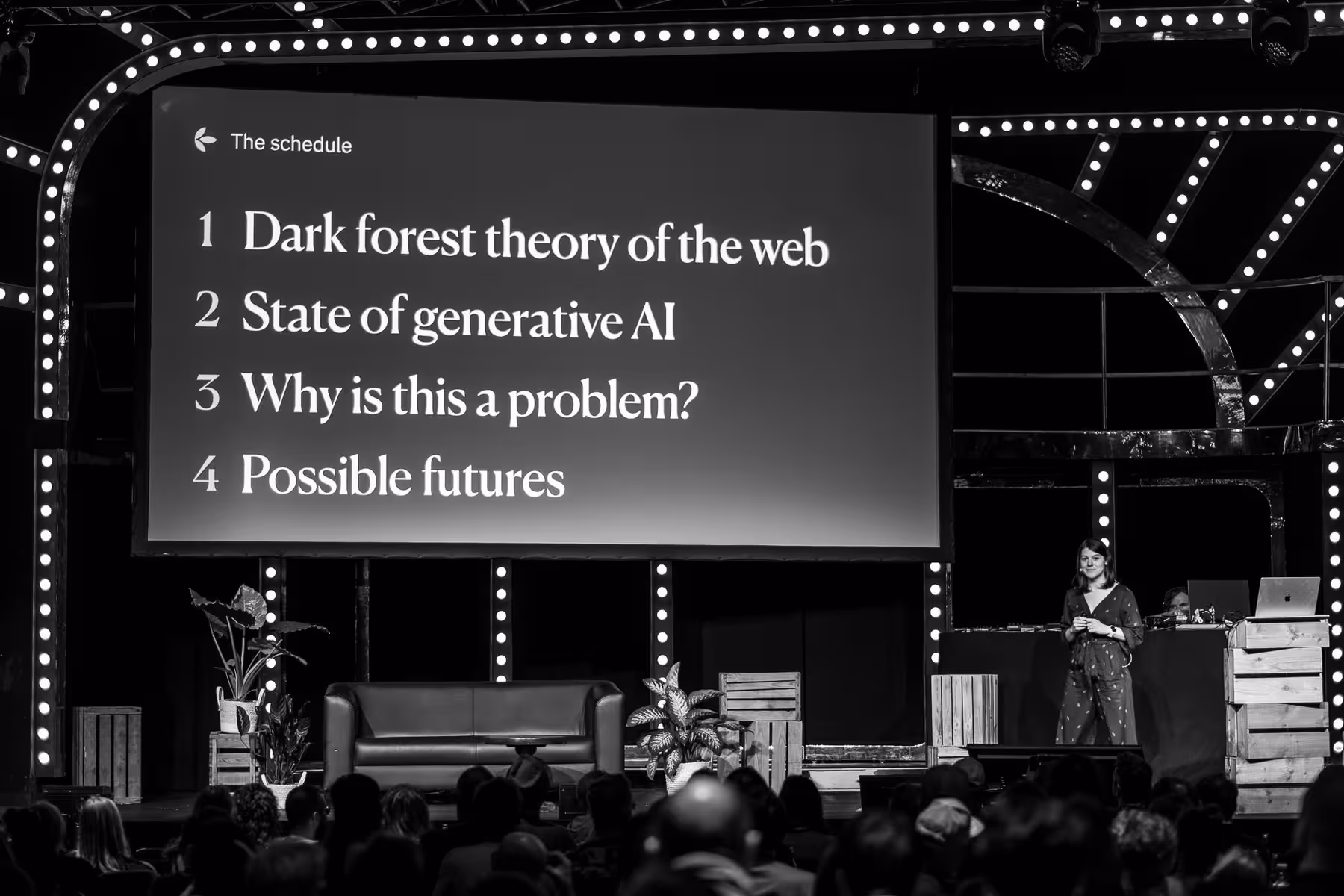 Photo of Maggie Appleton taken at beyond tellerrand in Düsseldorf 2023 by Florian Ziegler