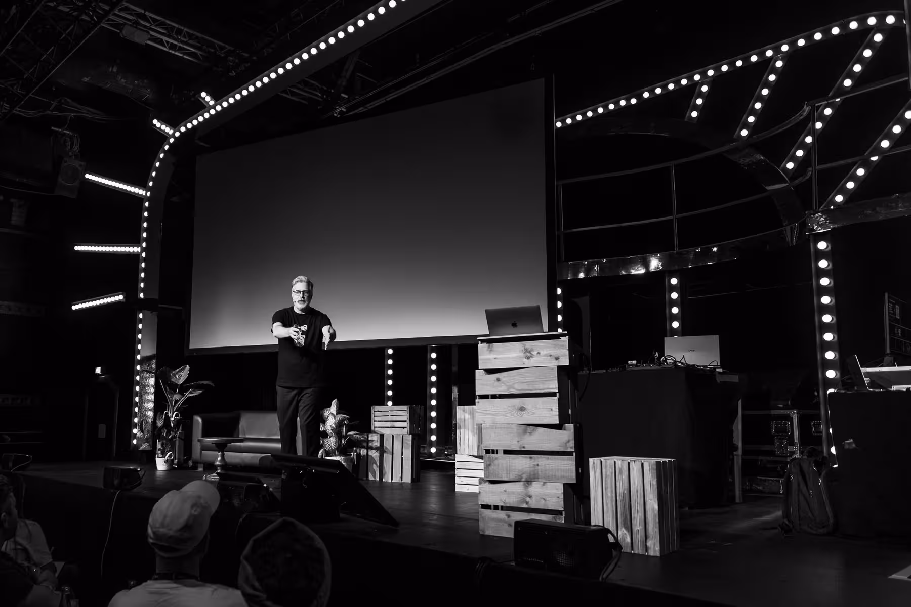 Photo of David de Léon taken at beyond tellerrand in Düsseldorf 2023 by Florian Ziegler