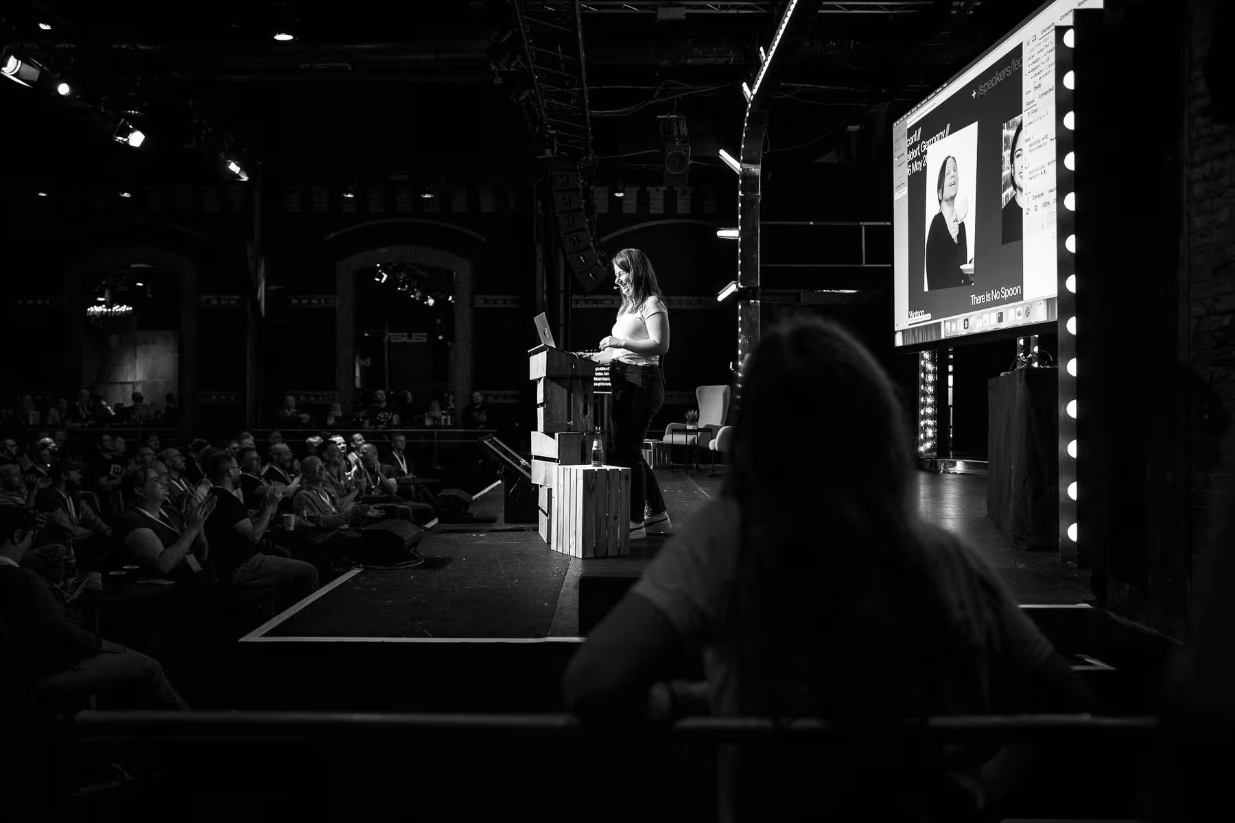 Photo of Cyd Stumpel taken at beyond tellerrand in Düsseldorf 2025 by Florian Ziegler