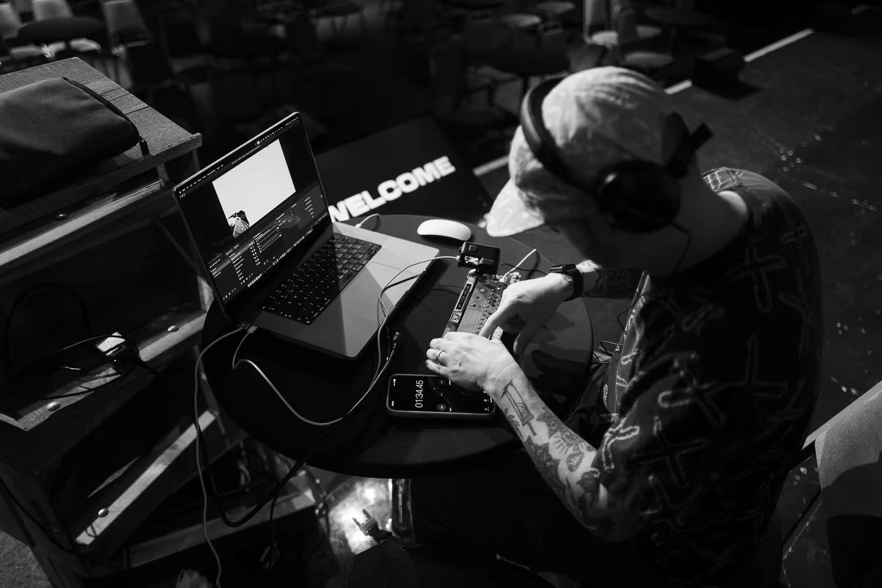 Photo of Gavin Strange taken at beyond tellerrand in Düsseldorf 2025 by Florian Ziegler