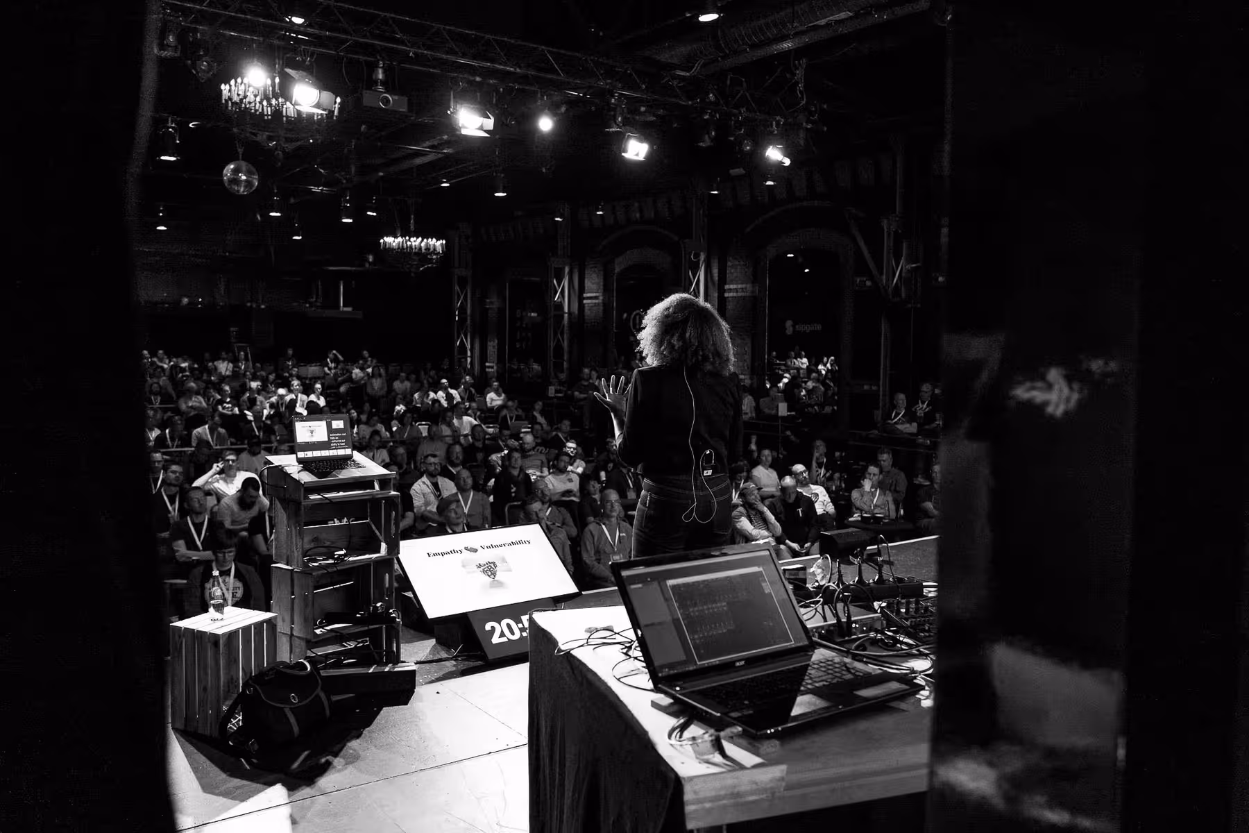 Photo of Sharon Steed taken at beyond tellerrand in Düsseldorf 2025 by Florian Ziegler