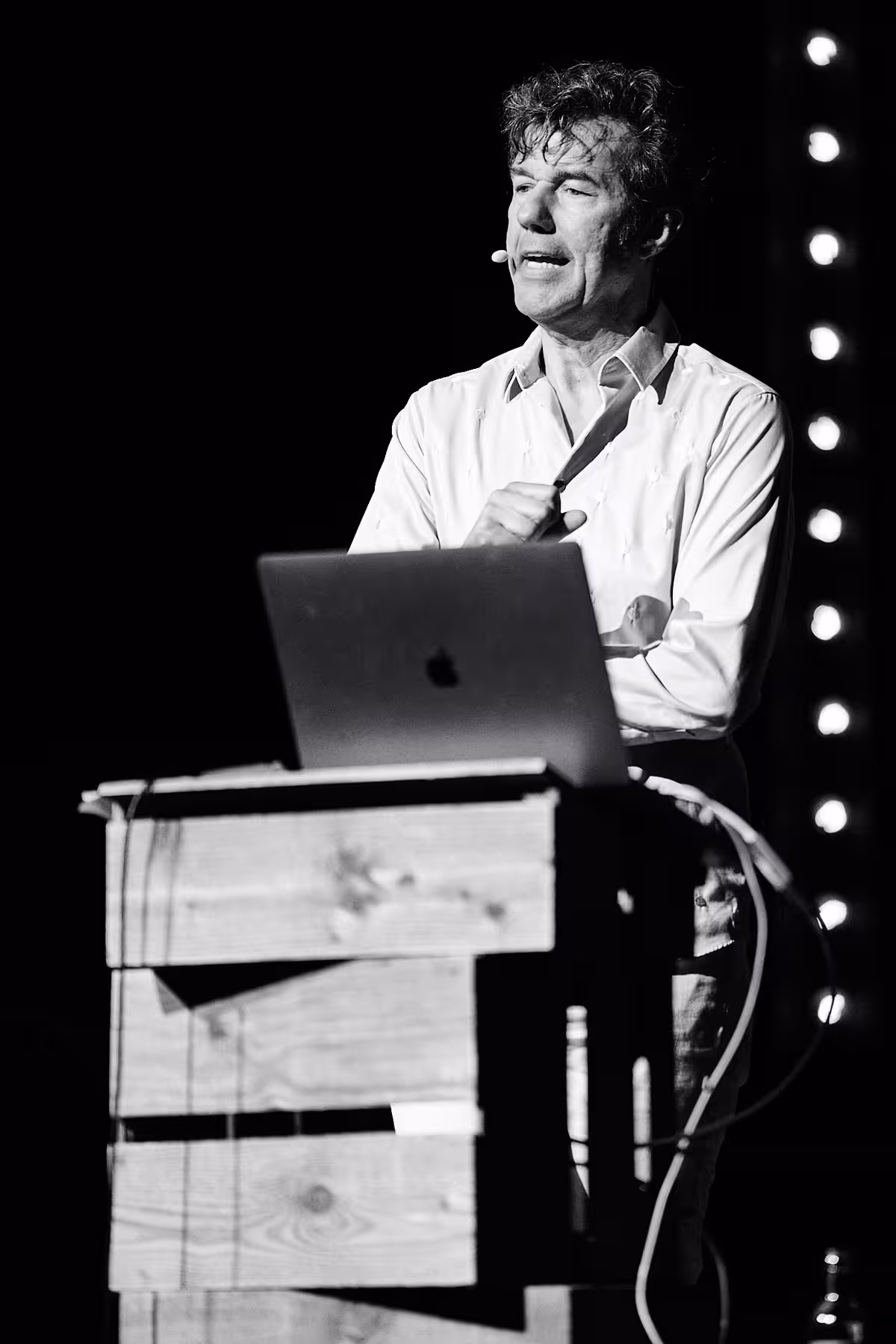 Photo of Stefan Sagmeister taken at beyond tellerrand in Hamburg 2022 by Norman Posselt