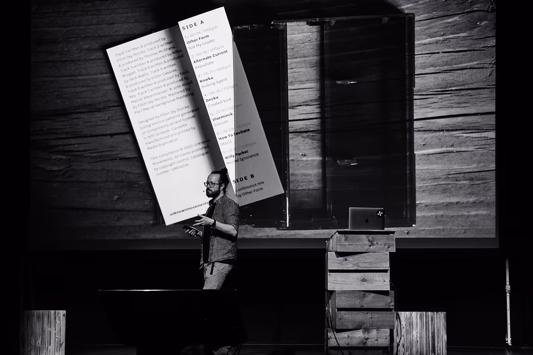 Photo of Elliot Jay Stocks taken at beyond tellerrand in Hamburg 2022 by Norman Posselt