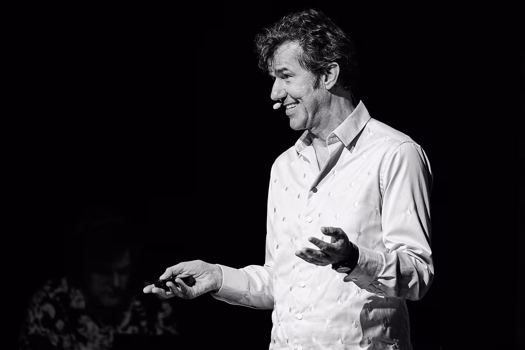 Photo of Stefan Sagmeister taken at beyond tellerrand in Hamburg 2022 by Norman Posselt