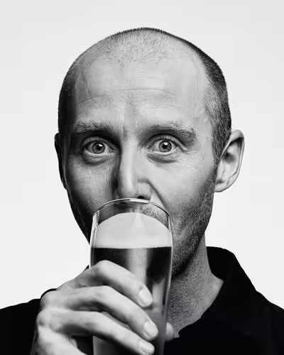 Portrait of Mike Hill taken at beyond tellerrand in Berlin 2019 by Norman Posselt