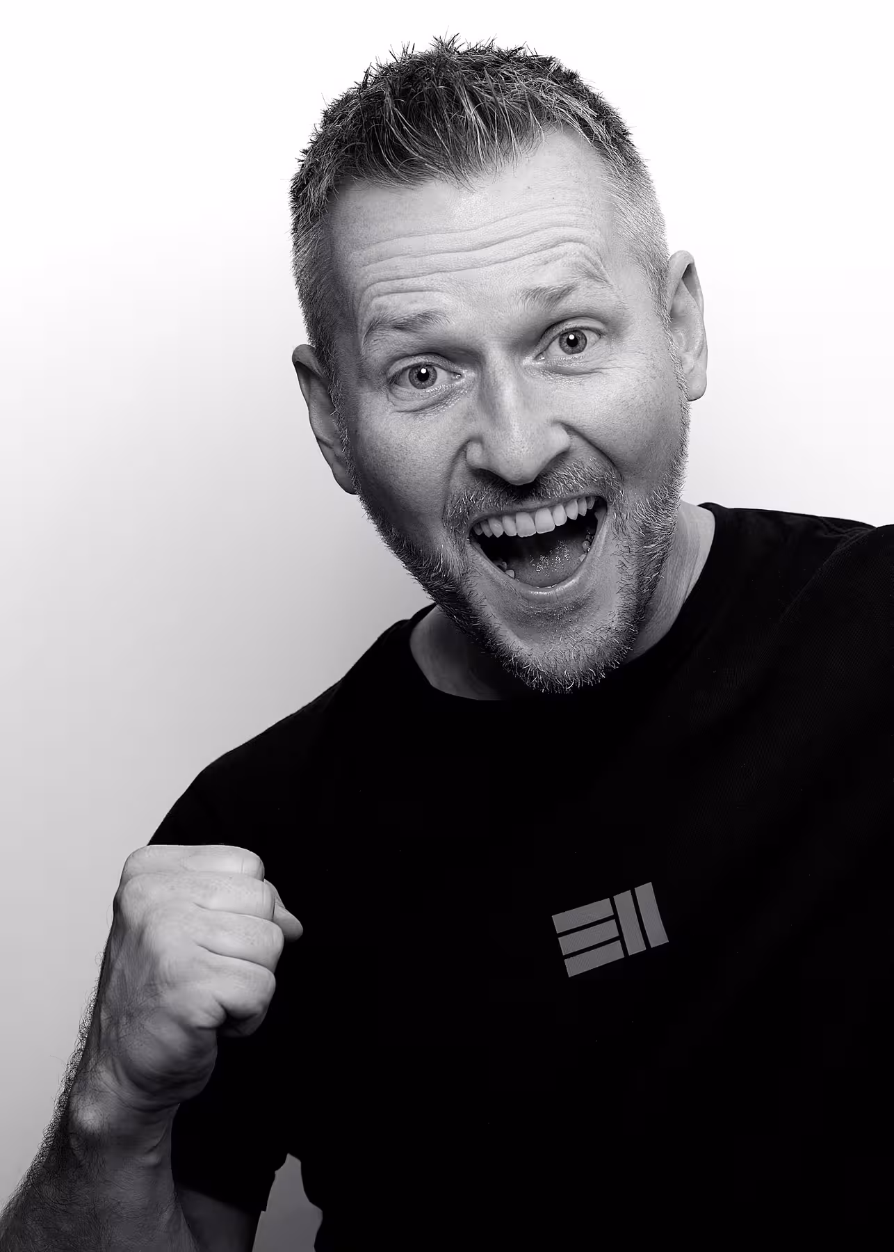 Portrait of Robert Hranitzky taken at beyond tellerrand in Berlin 2023 by Norman Posselt