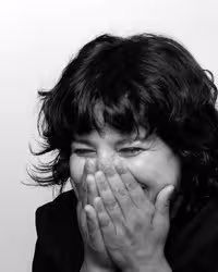 Portrait of Yasaman Sheri taken at beyond tellerrand in Berlin 2023 by Norman Posselt