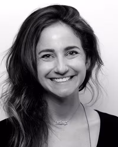 Portrait of Emily Anhalt taken at beyond tellerrand in Berlin 2023 by Norman Posselt