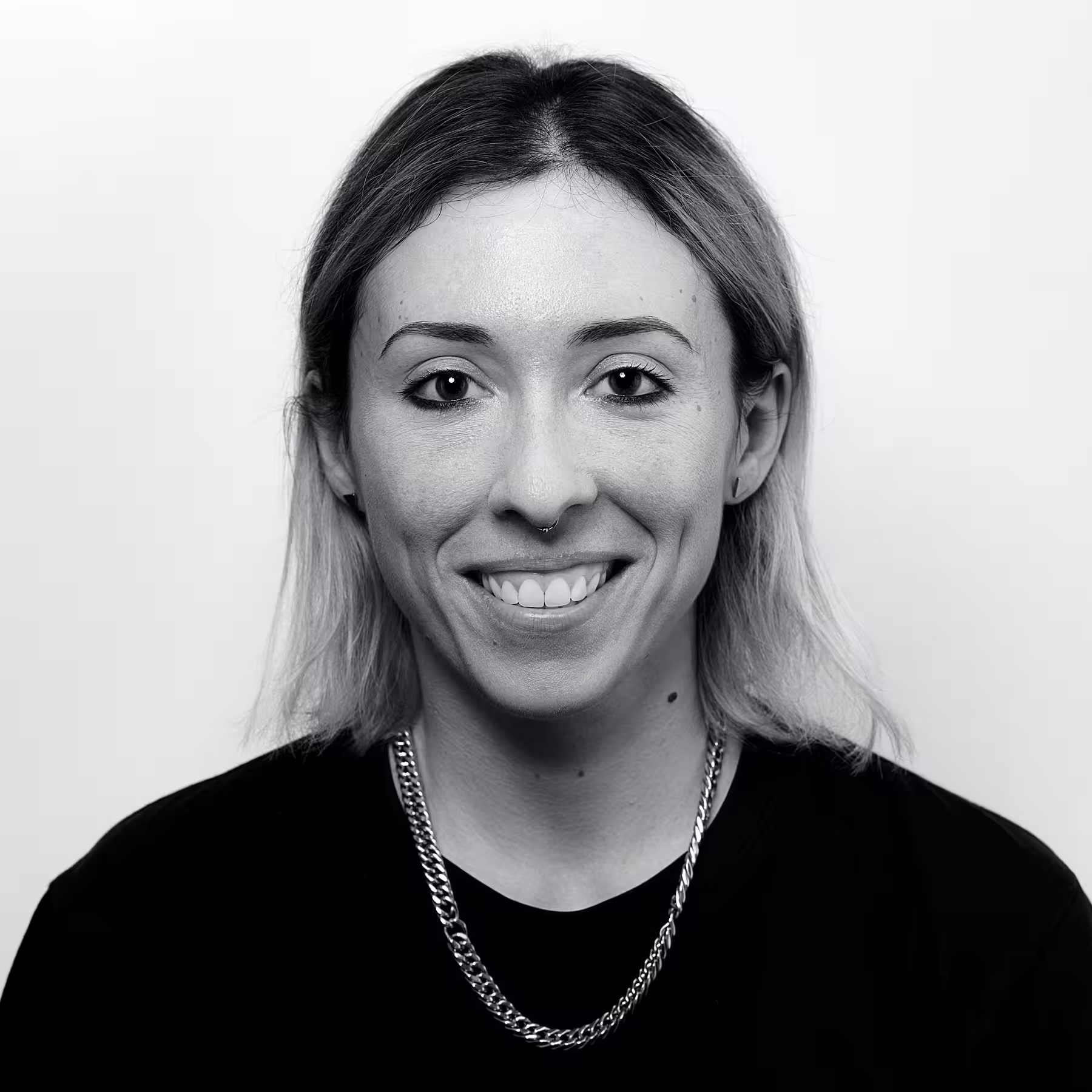 Portrait of Charlie Gerard taken at beyond tellerrand in Berlin 2023 by Norman Posselt