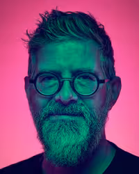 Portrait of Jan De Coster taken at beyond tellerrand in Berlin 2024 by Norman Posselt